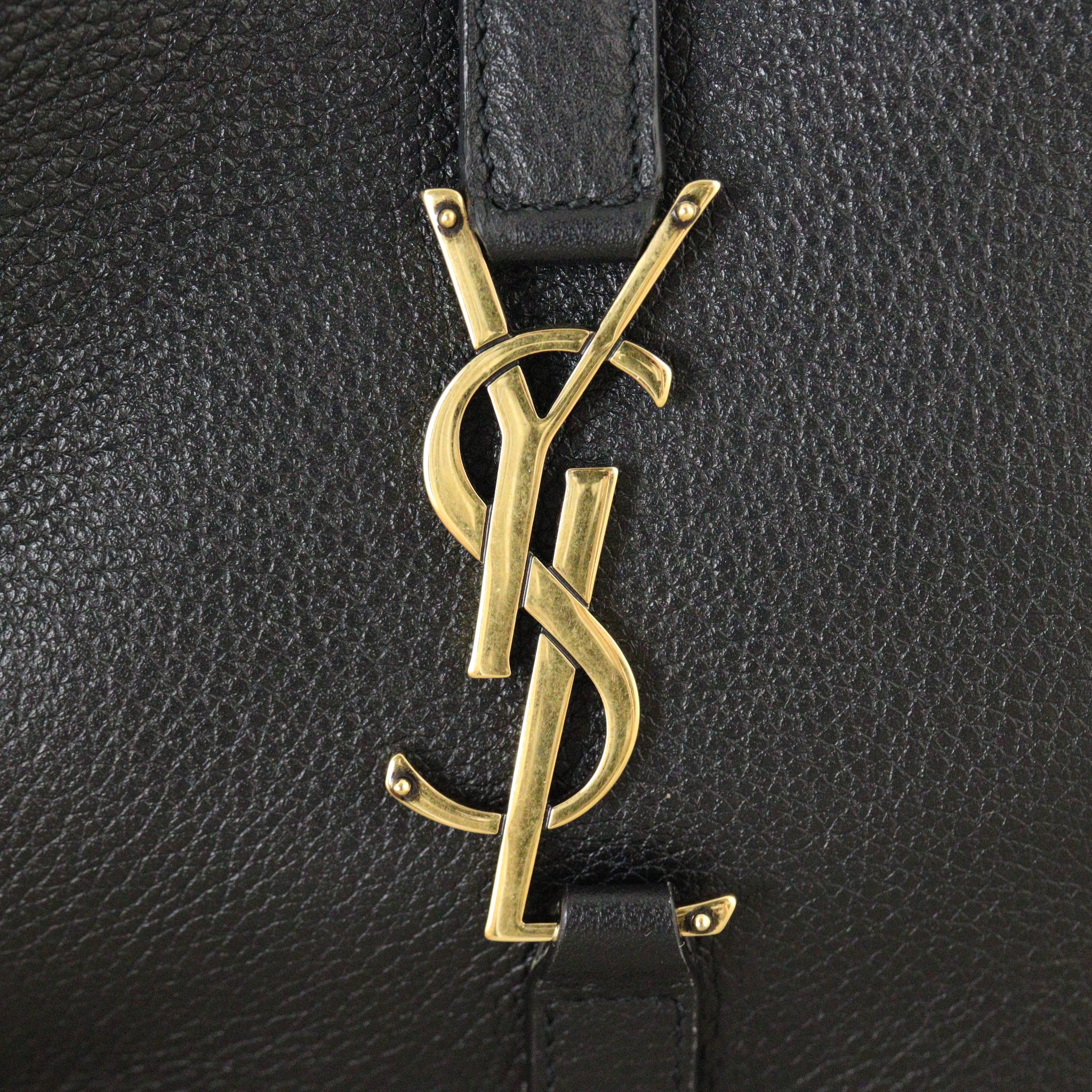 Saint Laurent Le 5 a 7 Soft Small Shoulder Bag