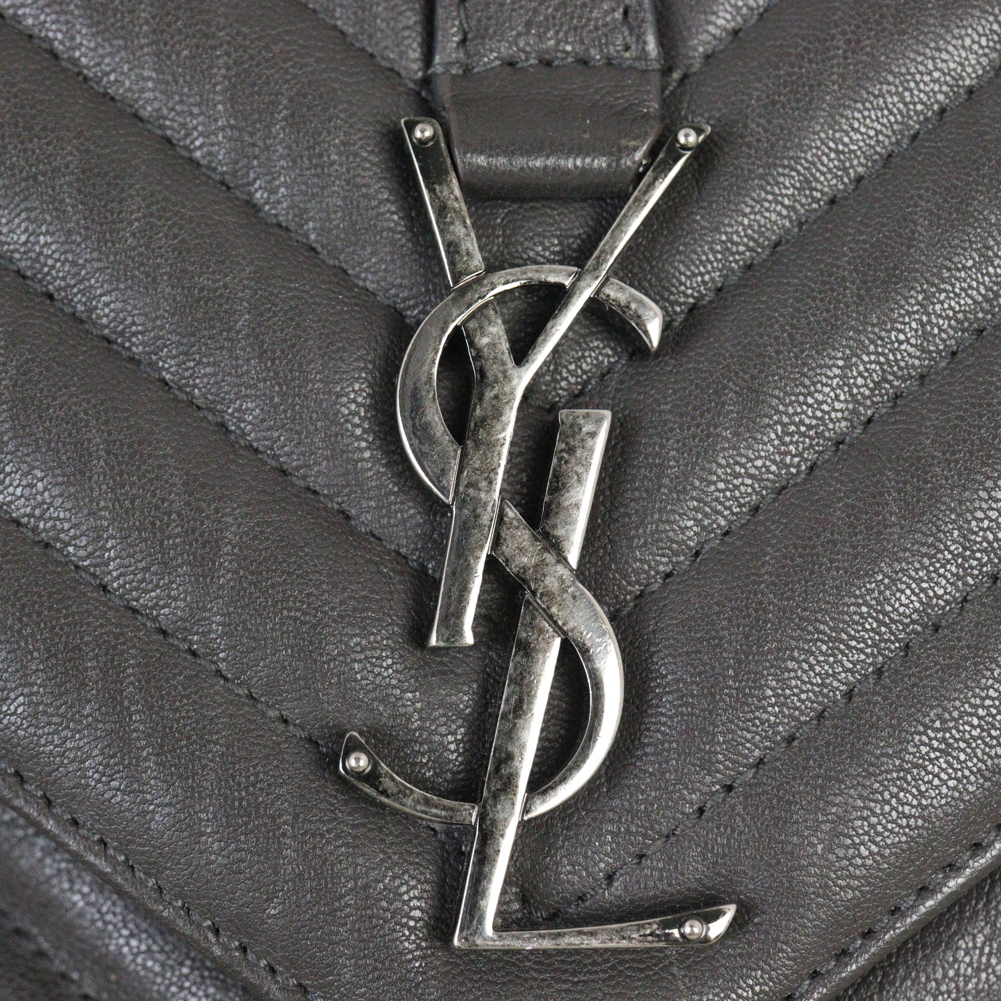 Saint Laurent College Medium