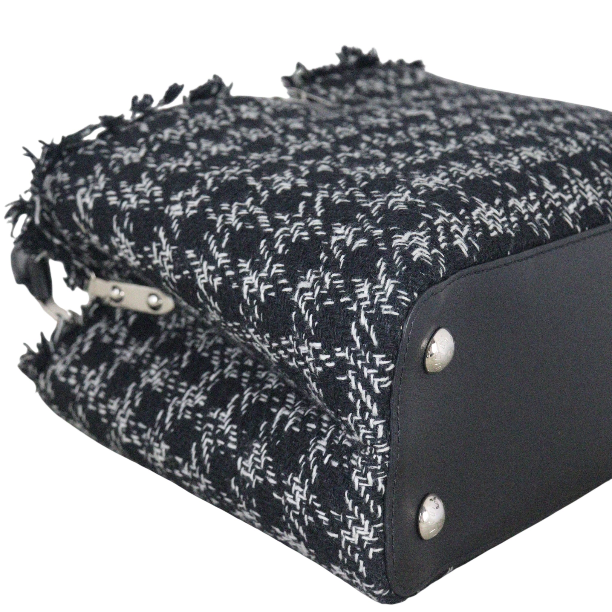 Louis Vuitton Capucines MM Tweed