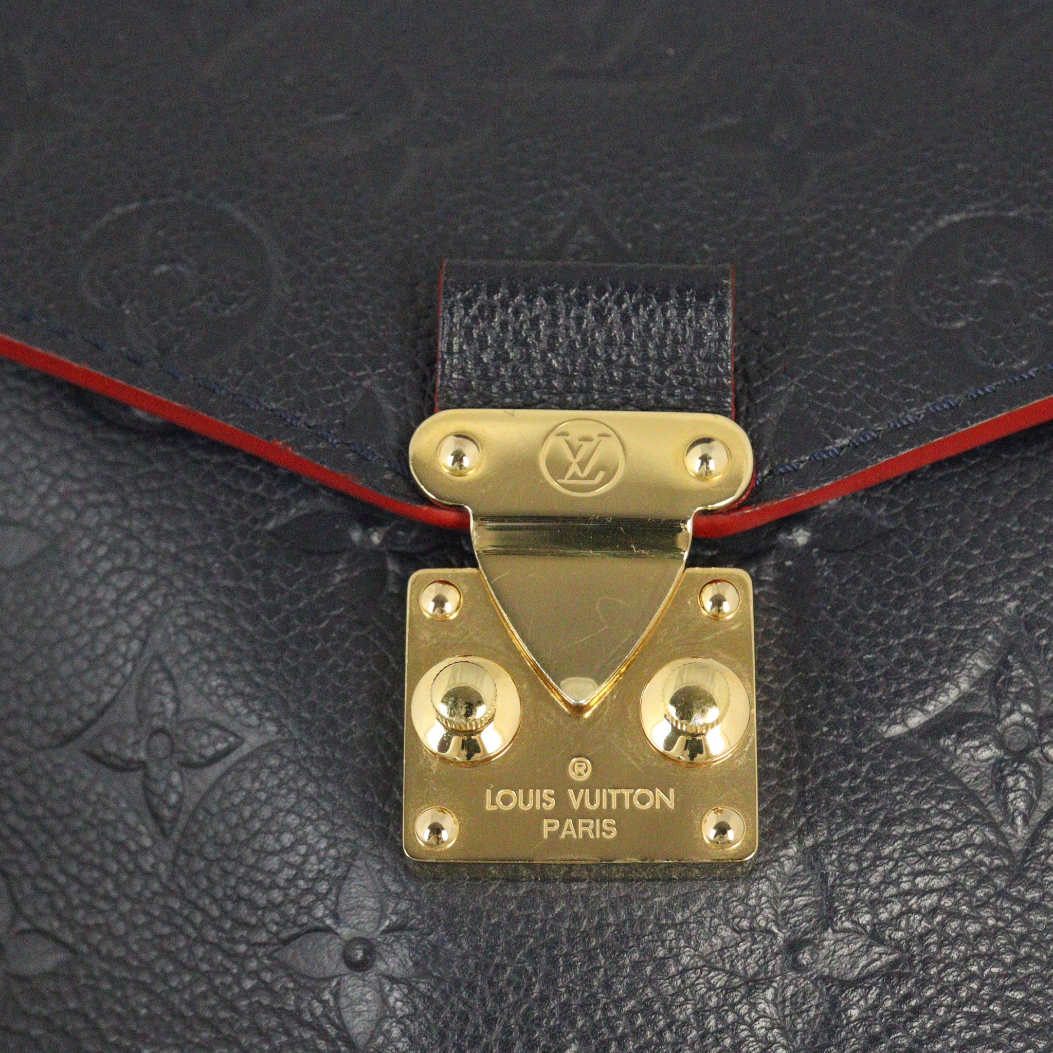 Louis Vuitton Pochette Metis Monogram Empreinte