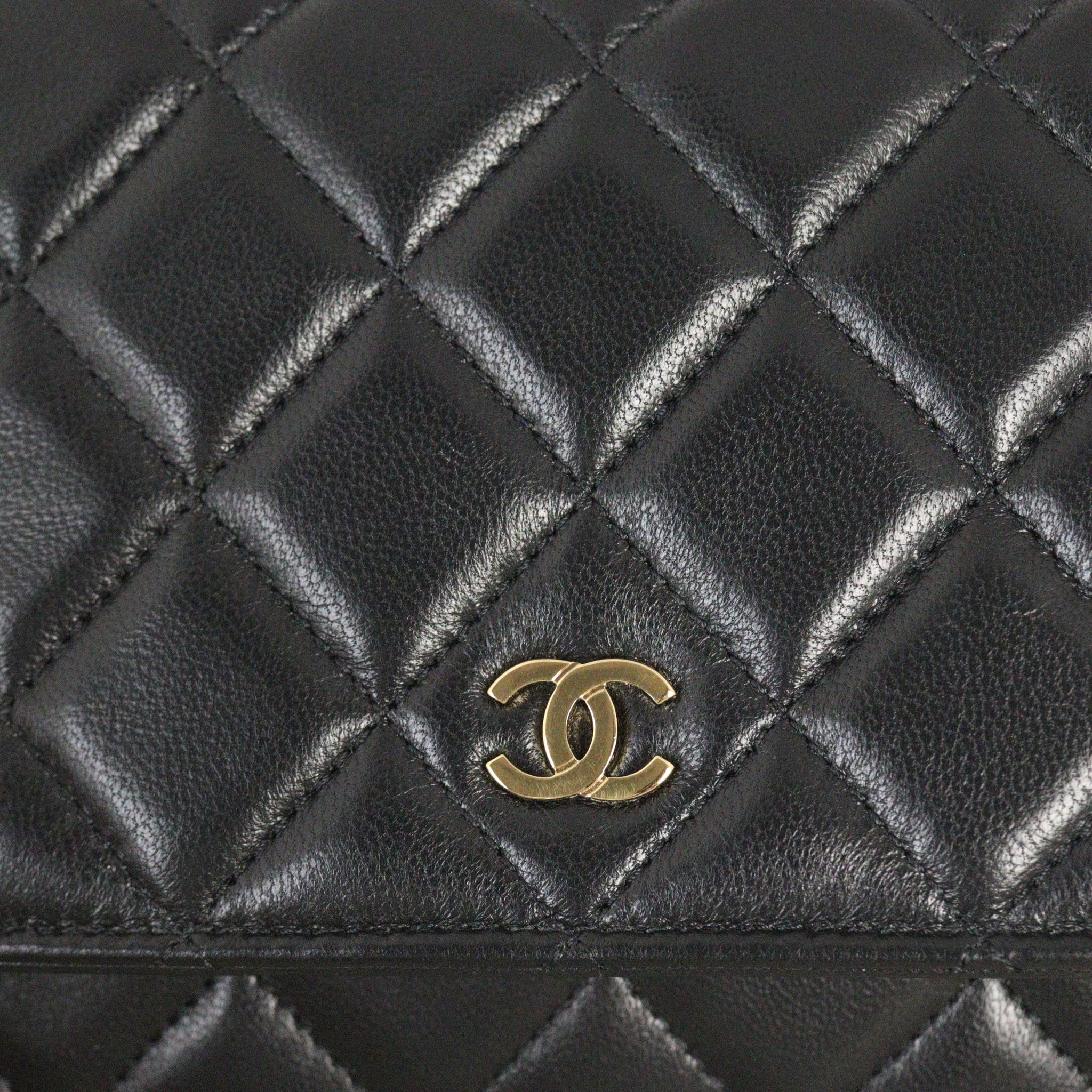Chanel Classic Wallet on Chain