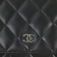 Chanel Classic Wallet on Chain