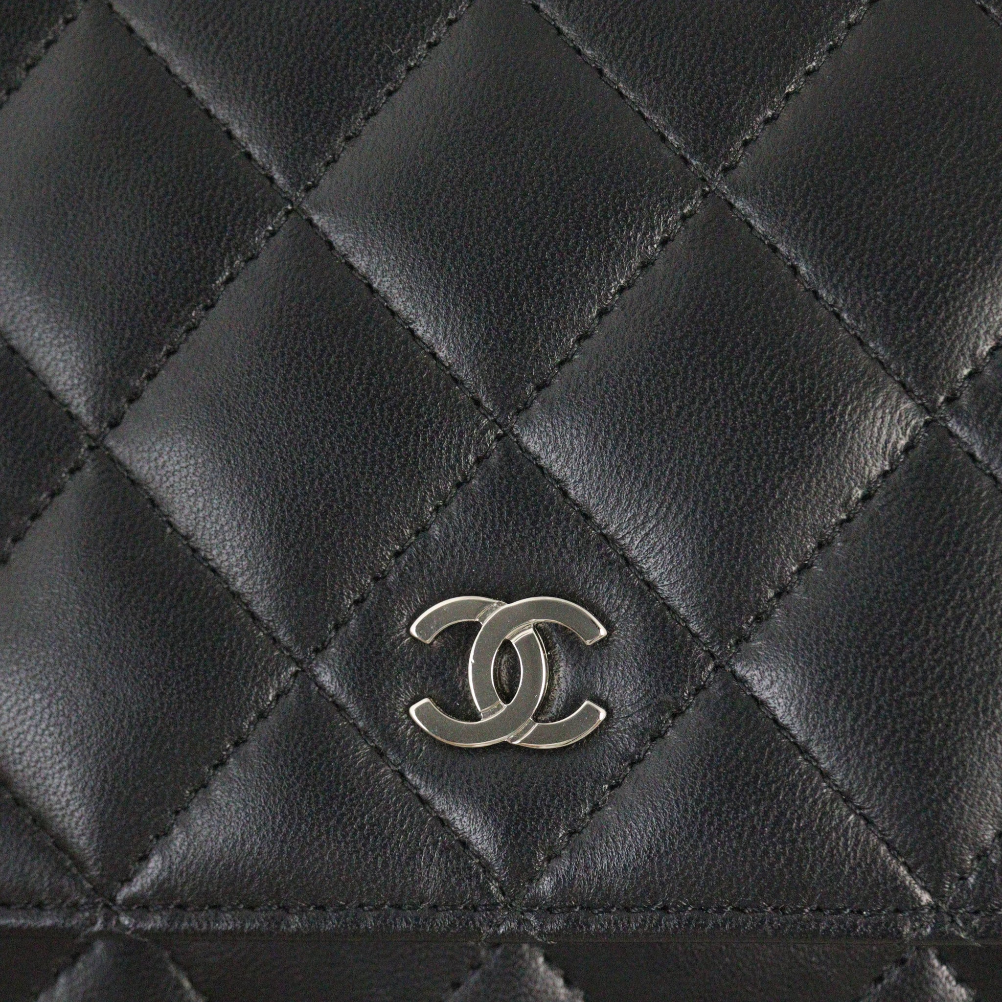 Chanel Classic Wallet on Chain