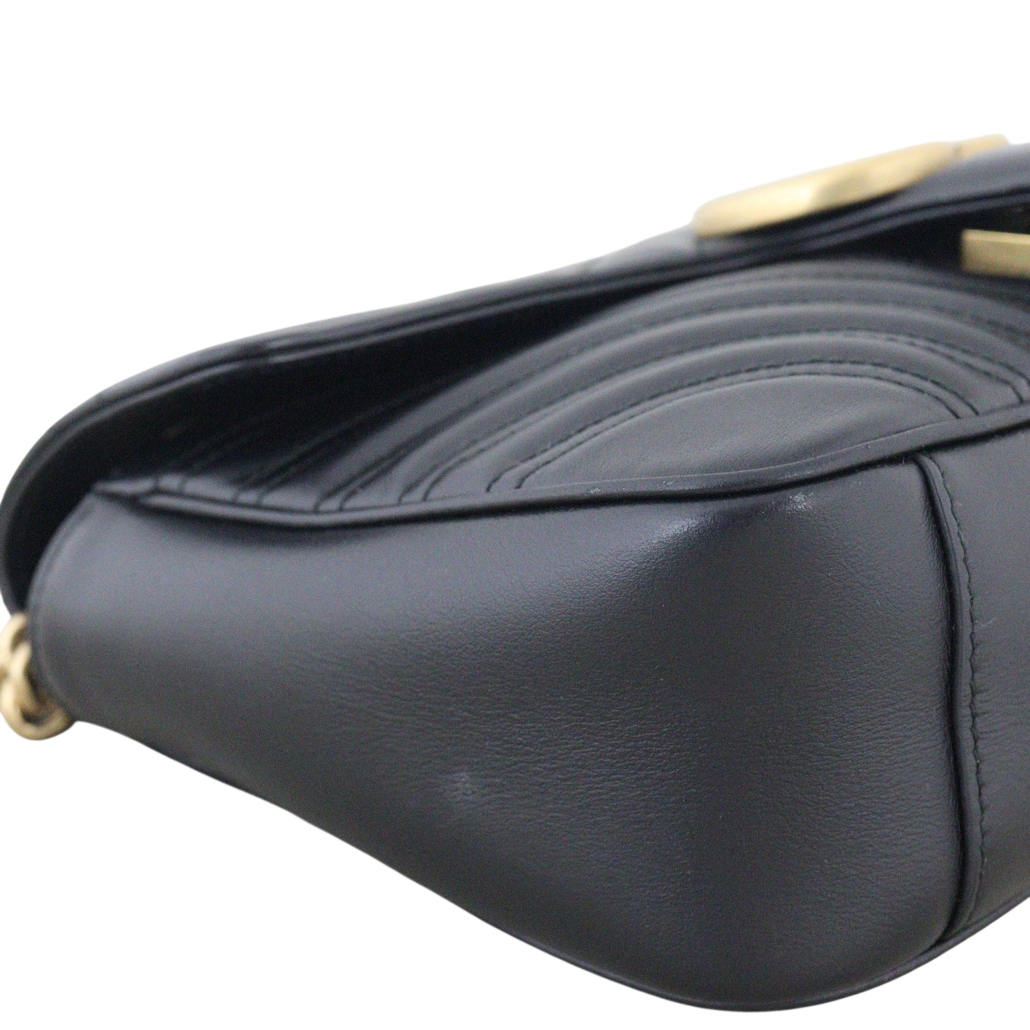 Gucci GG Marmont Matelasse Medium Shoulder Bag