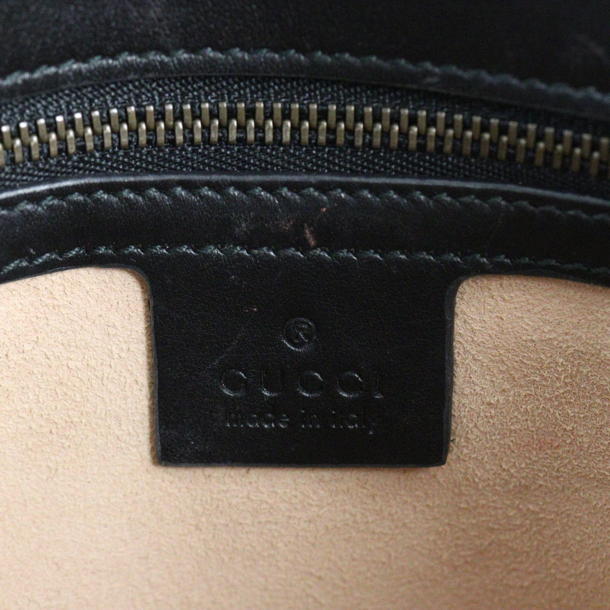 Gucci GG Marmont Matelasse Medium Shoulder Bag