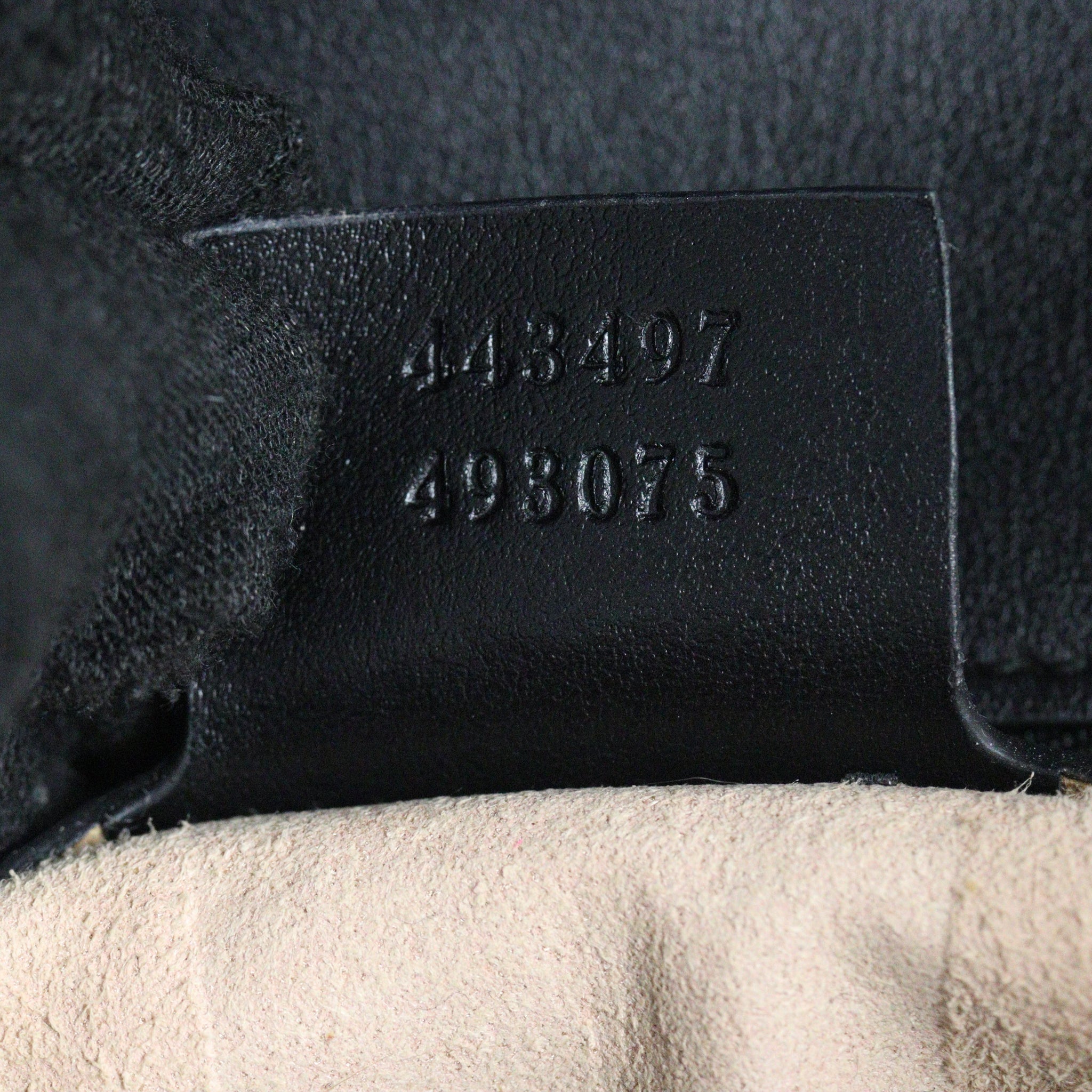 Gucci GG Marmont Matelasse Medium Shoulder Bag