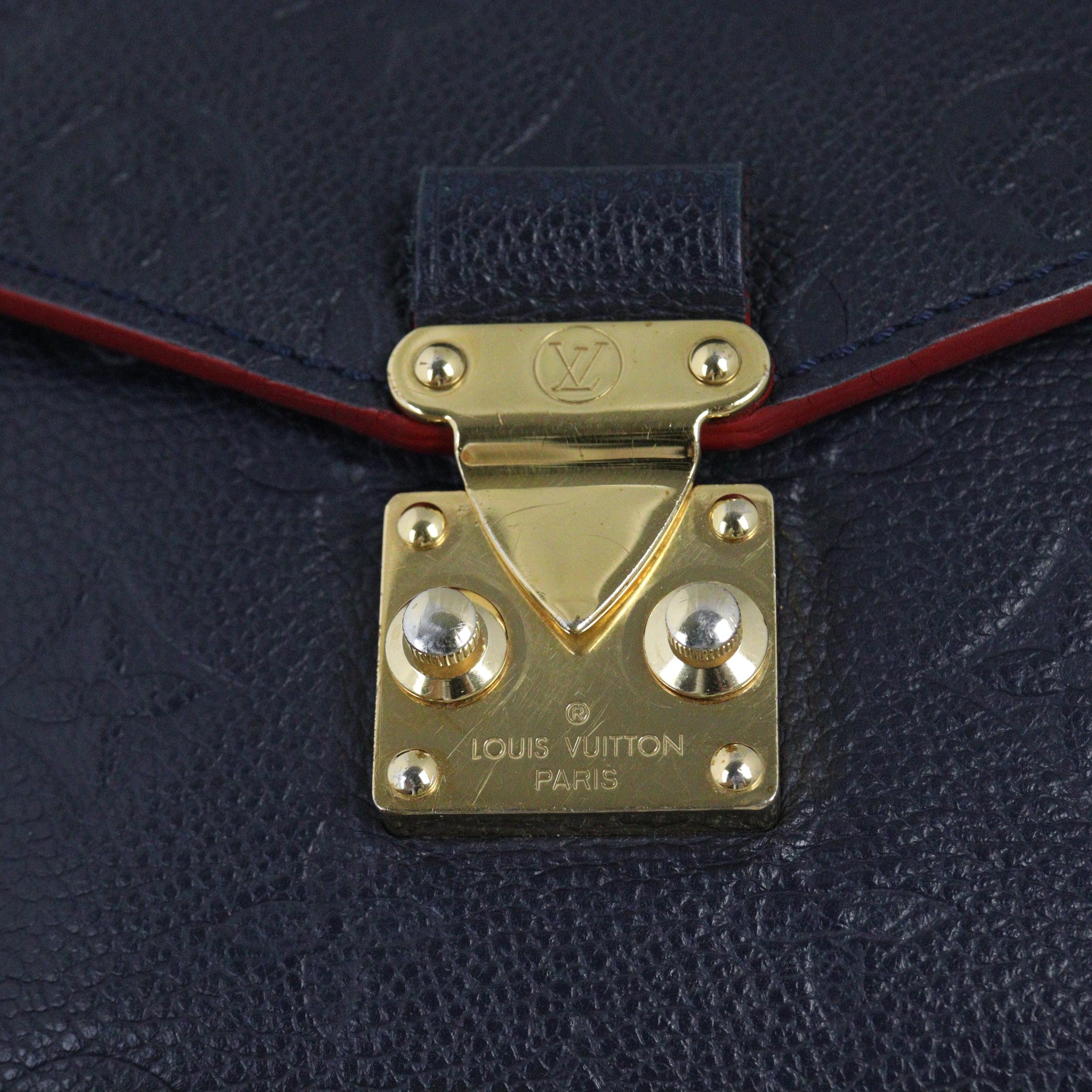 Louis Vuitton Pochette Metis Monogram Empreinte