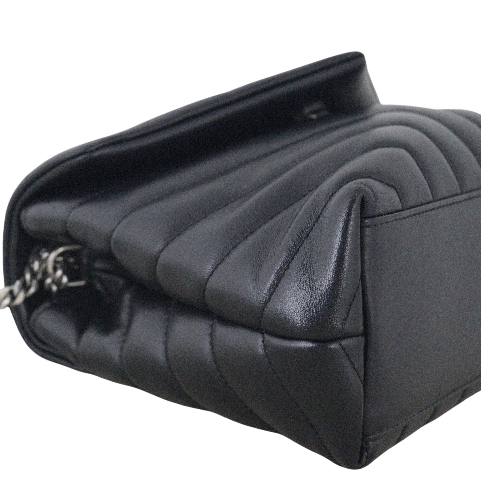 Saint Laurent Loulou Small