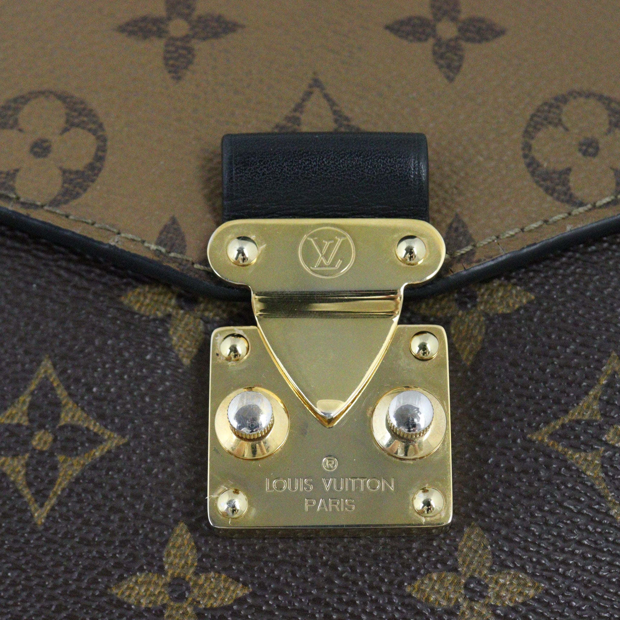 Louis Vuitton Pochette Metis Monogram Reverse