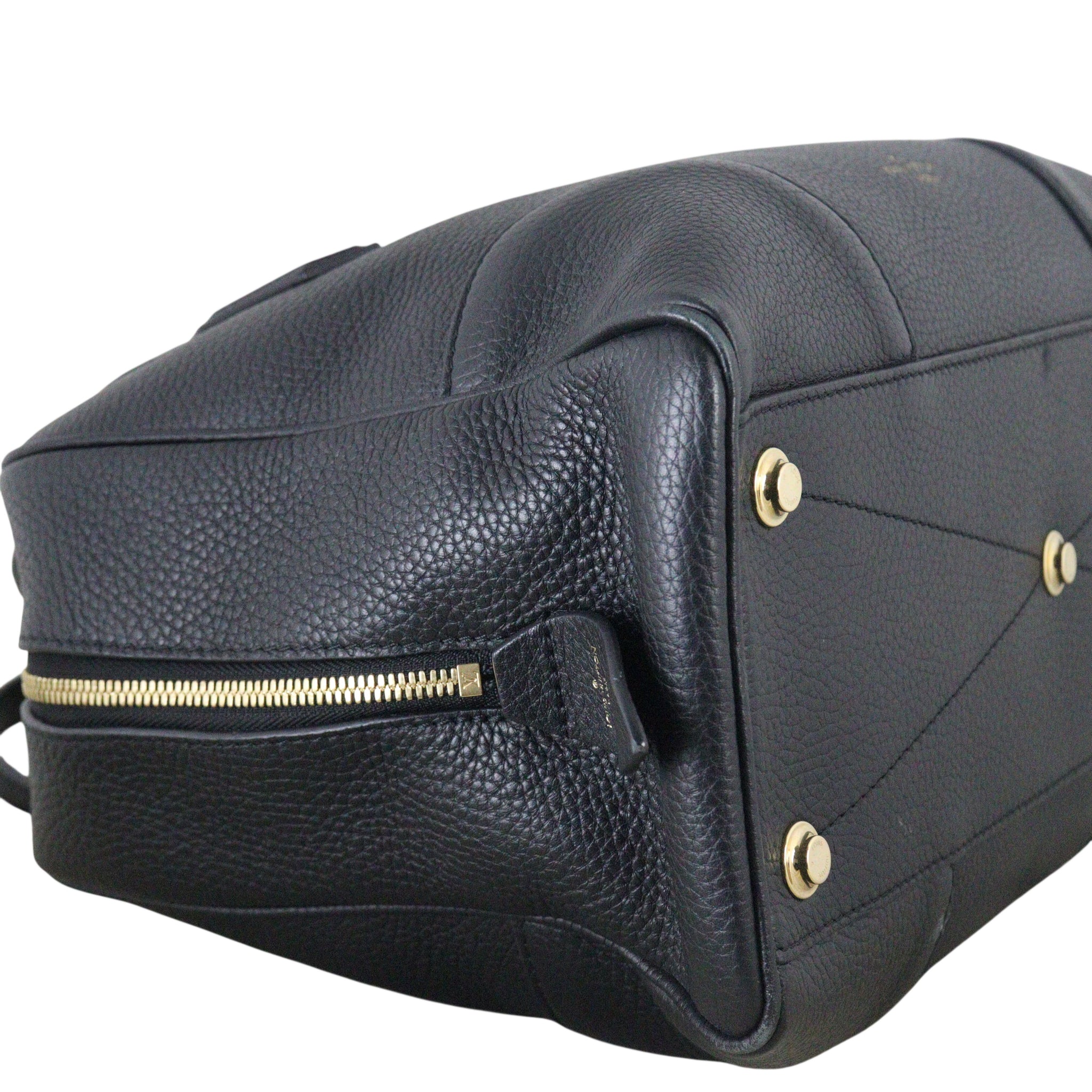 Louis Vuitton Dora Ultra Soft MM Taurillon