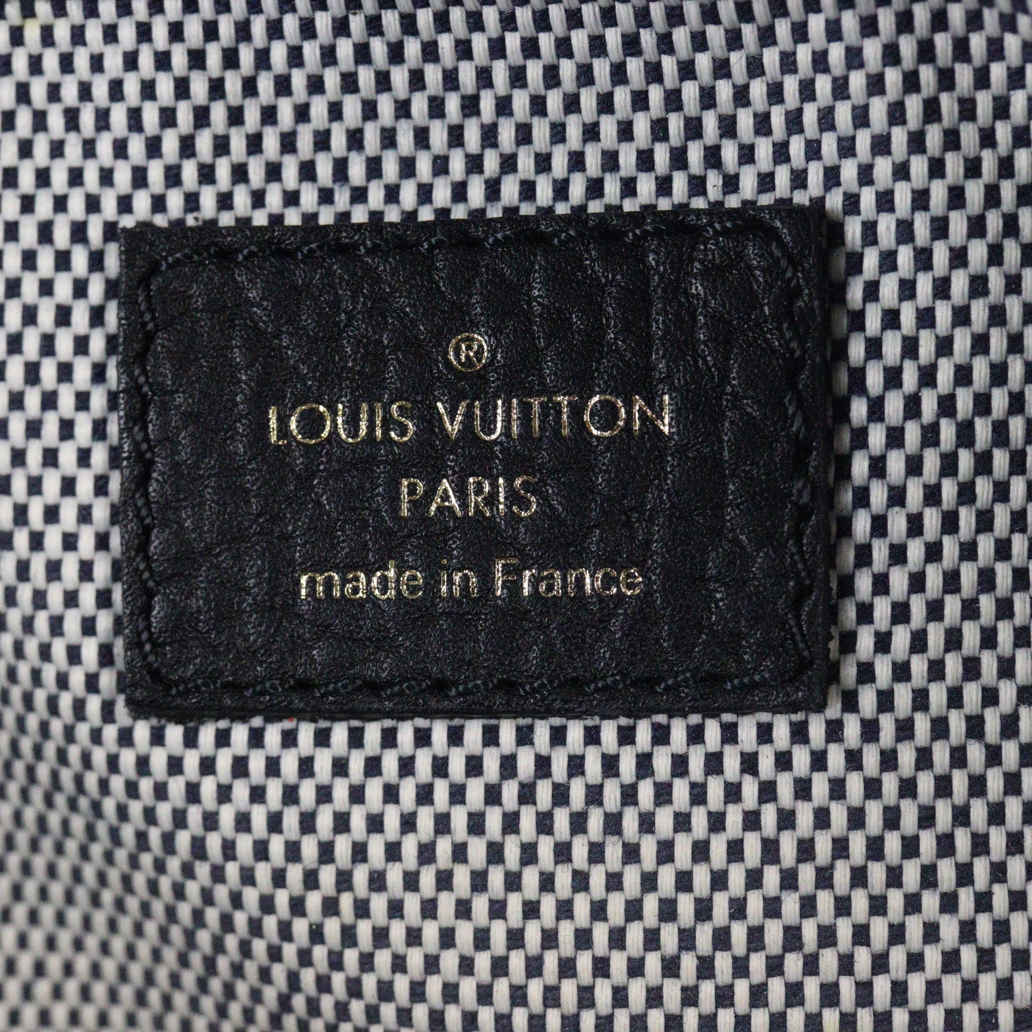 Louis Vuitton Dora Ultra Soft MM Taurillon