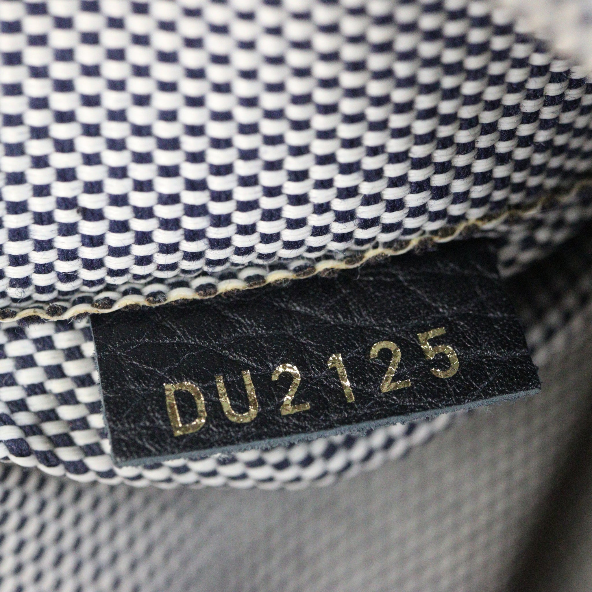 Louis Vuitton Dora Ultra Soft MM Taurillon