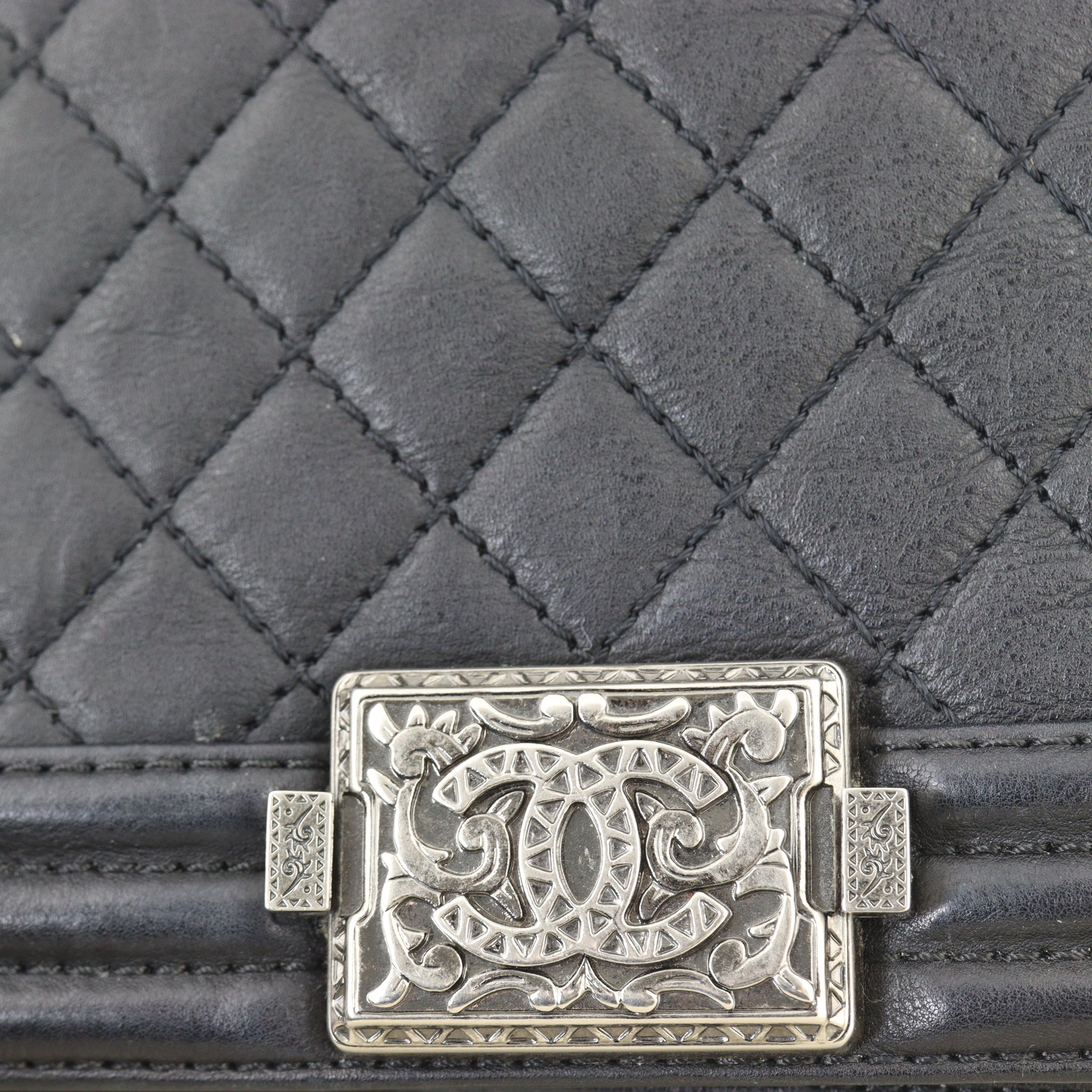 Chanel Boy Old Medium Paris-Dallas