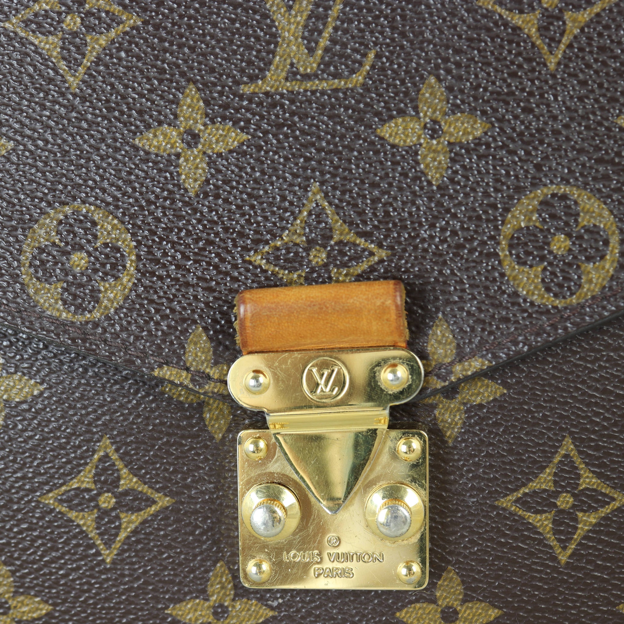 Louis Vuitton Pochette Metis Monogram