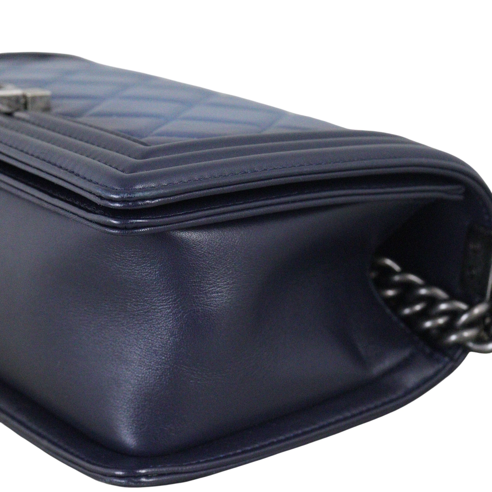 Chanel Boy Old Medium