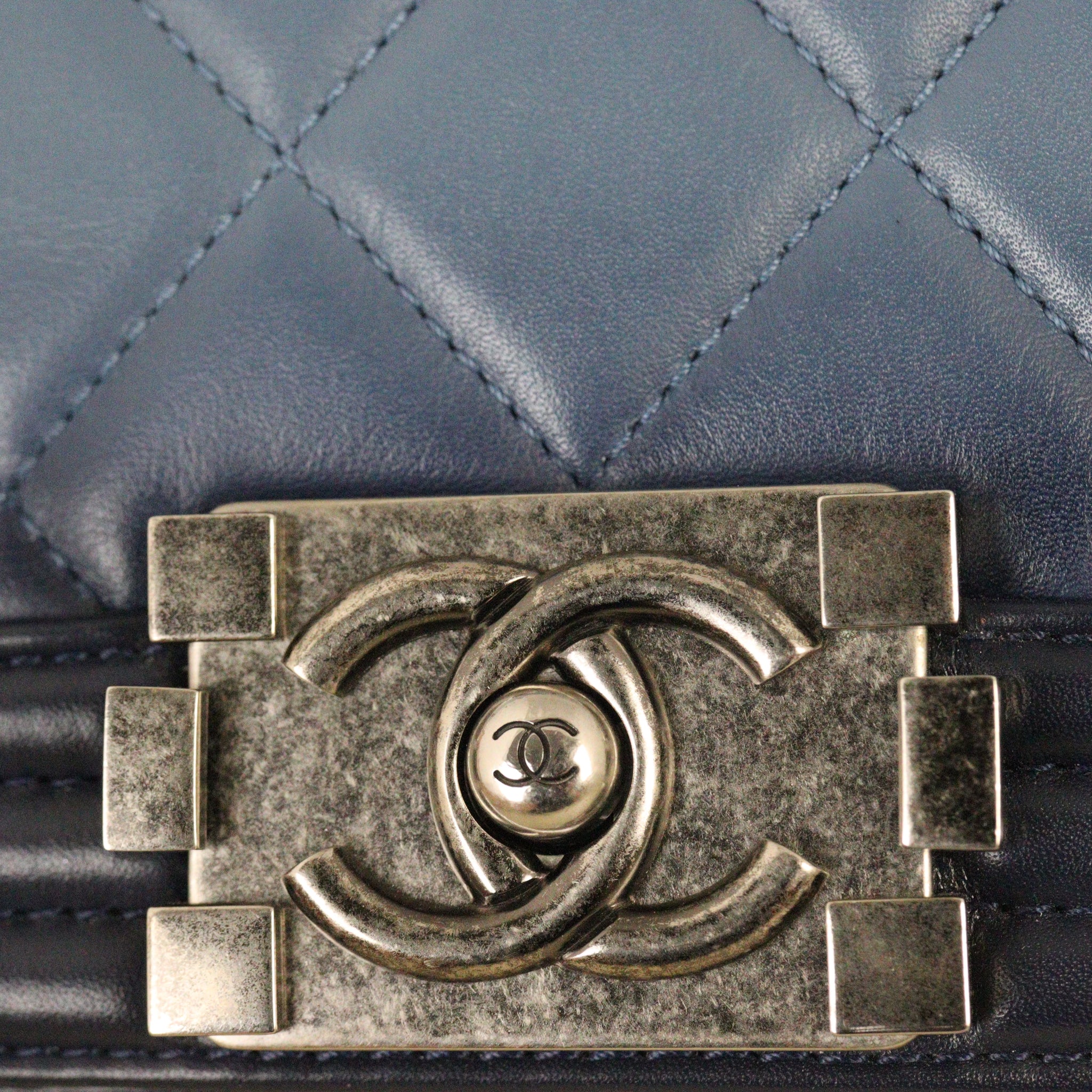 Chanel Boy Old Medium