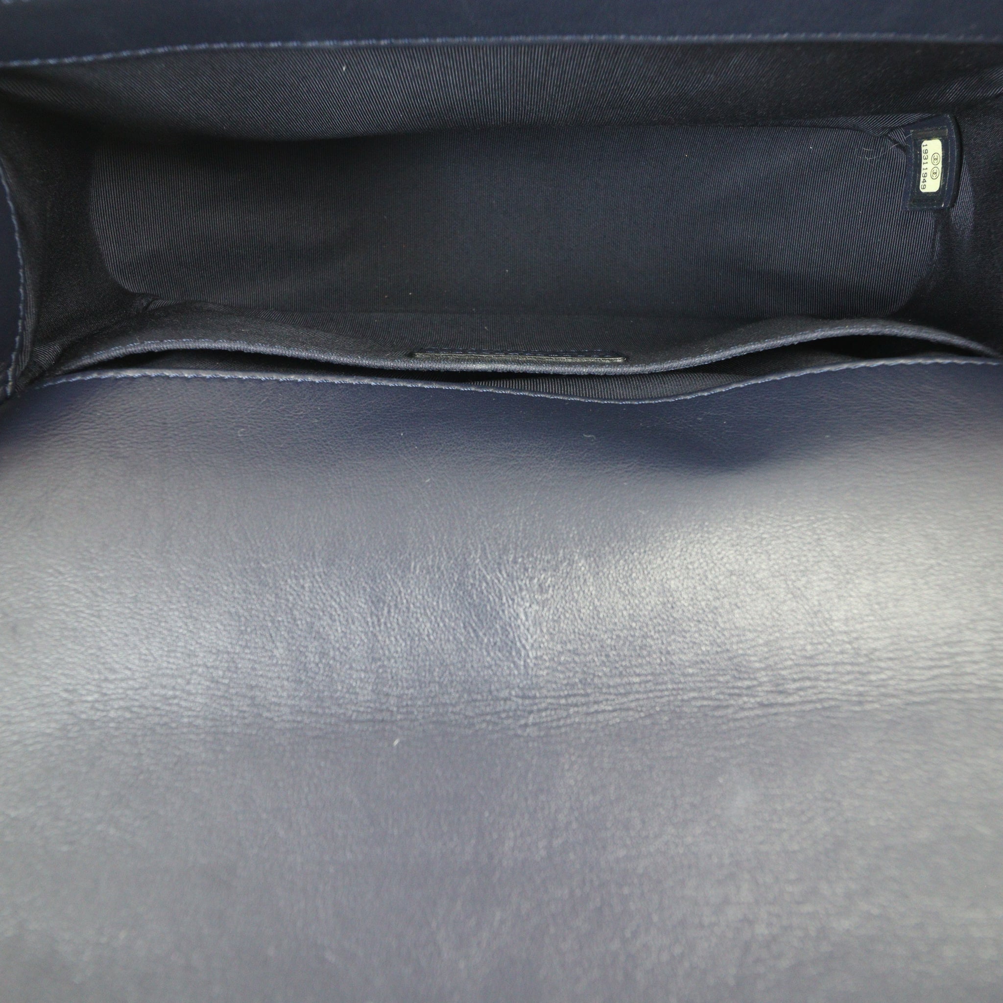 Chanel Boy Old Medium