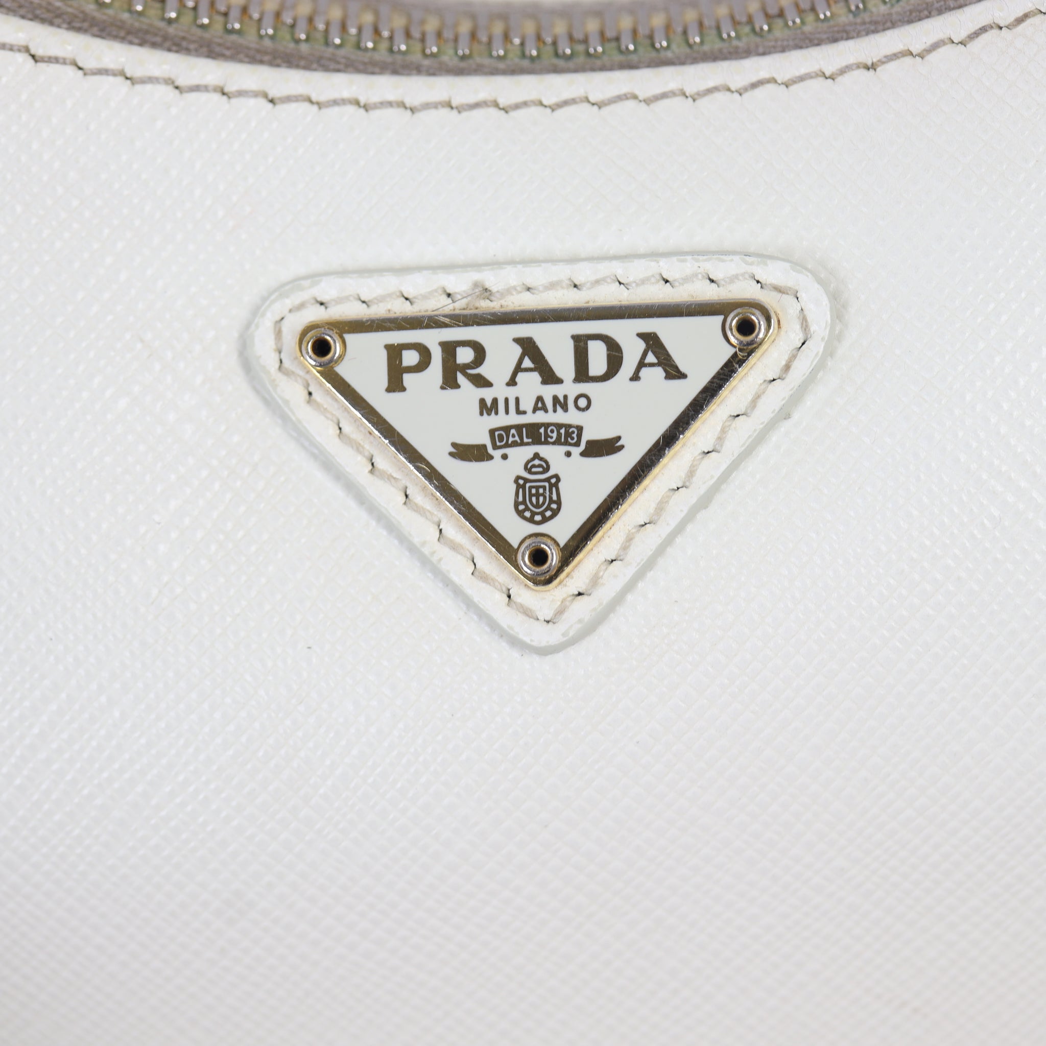 Prada Re-edition 2005 Saffiano Shoulder Bag