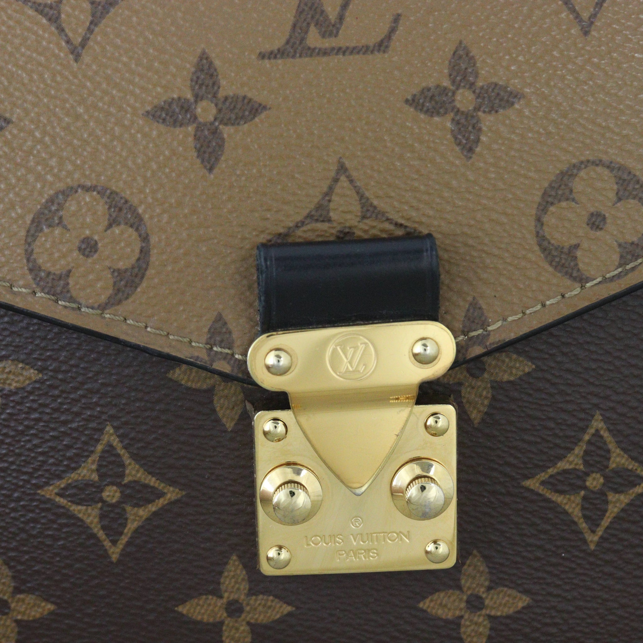 Louis Vuitton Pochette Metis Monogram Reverse