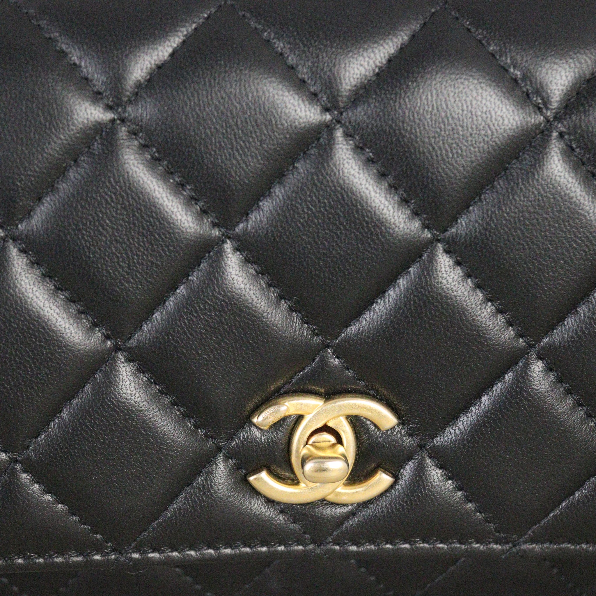 Chanel Pearl Crush Wallet on Chain