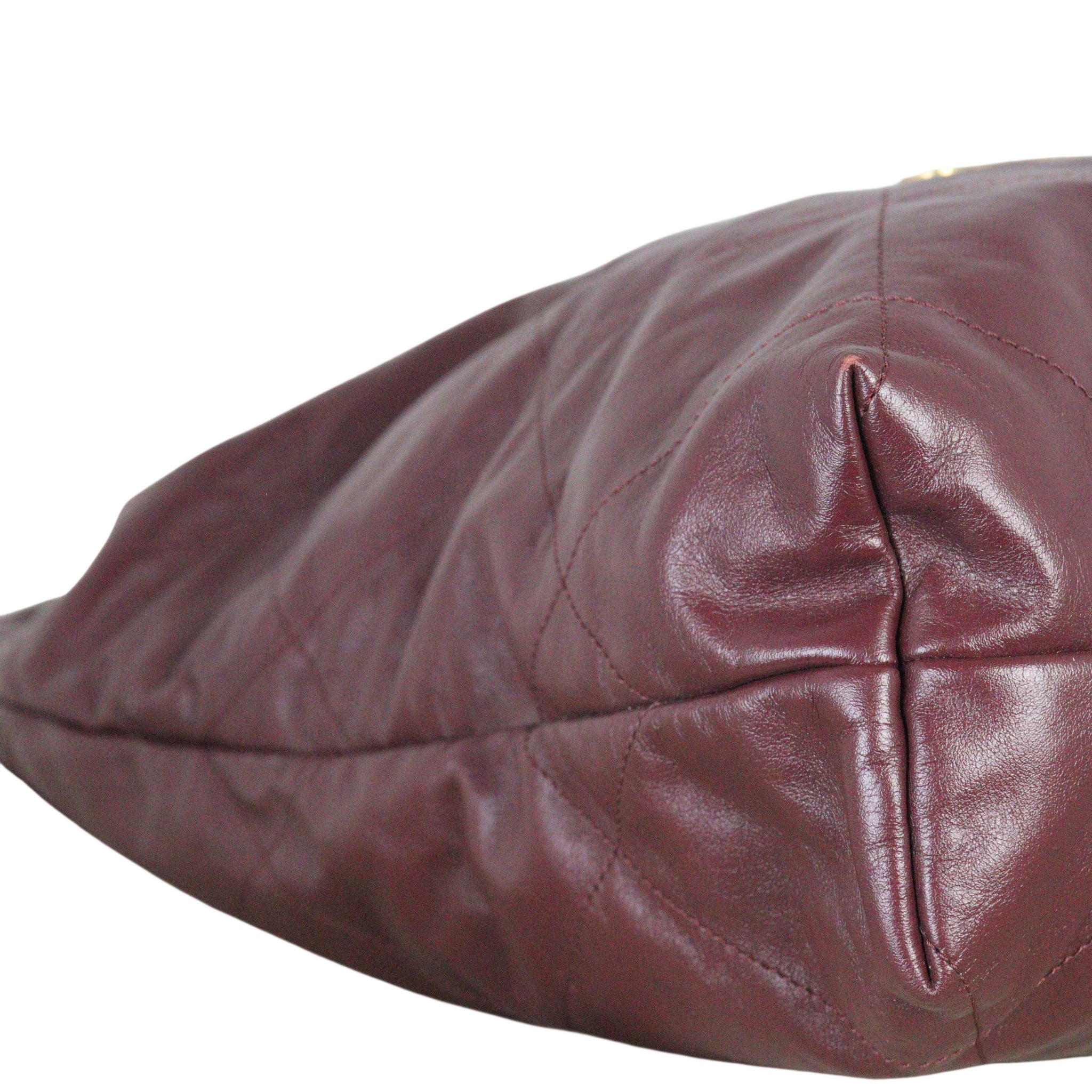 Chanel 22 Hobo Large