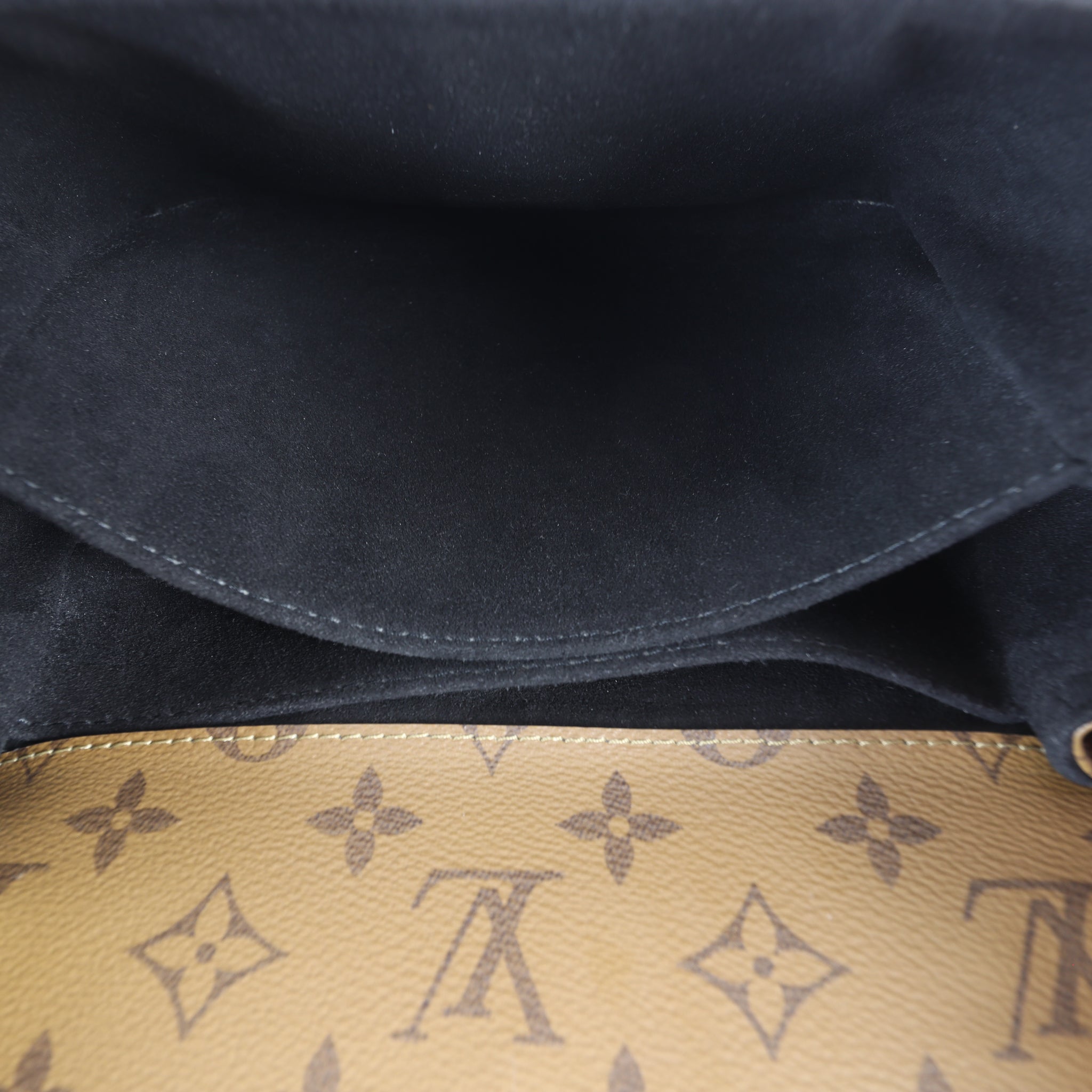 Louis Vuitton Pochette Metis Monogram Reverse