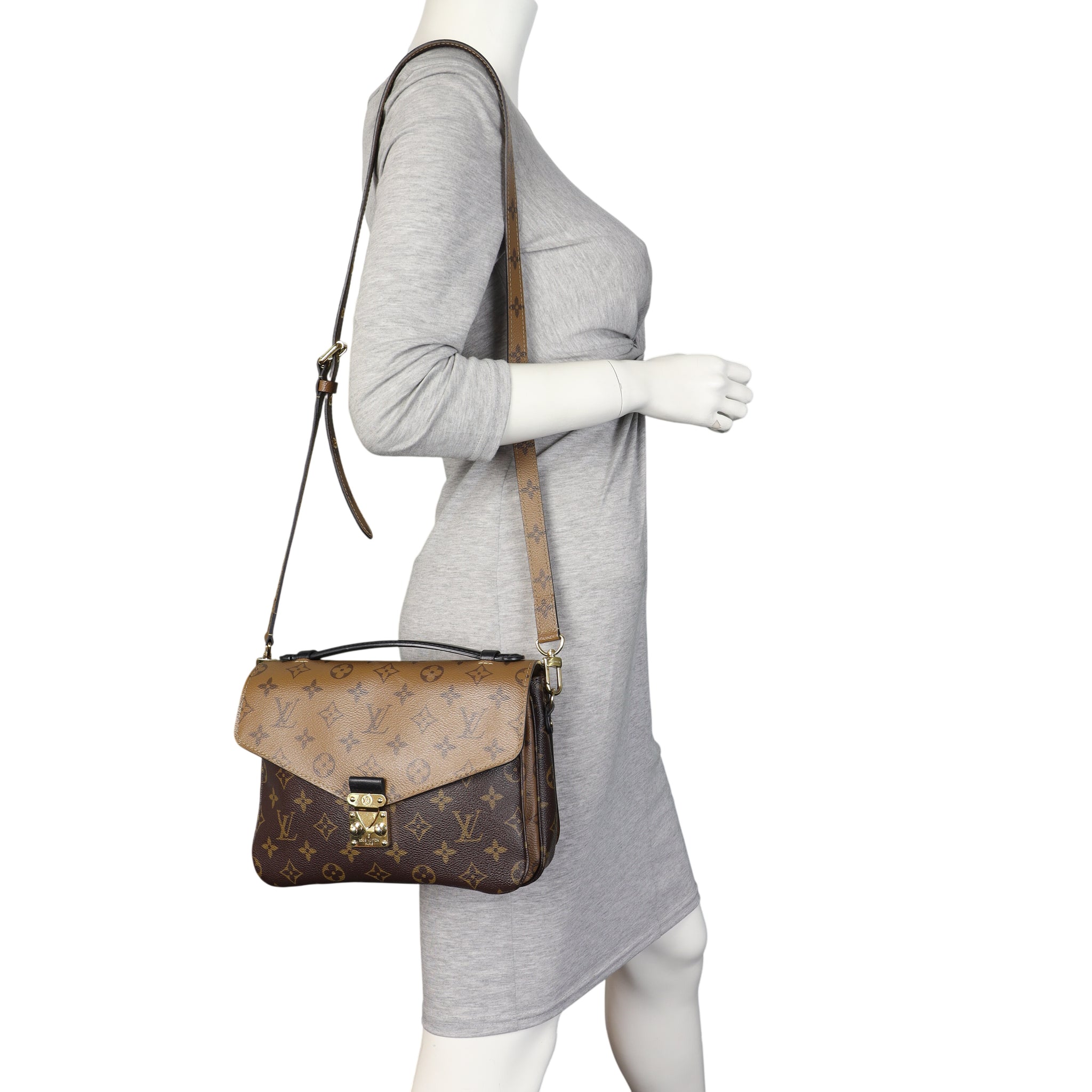 Louis Vuitton Pochette Metis Monogram Reverse