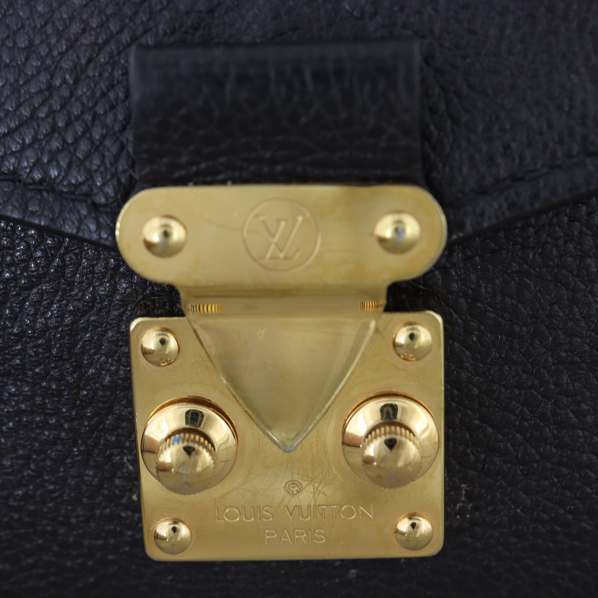 Louis Vuitton Pochette Metis East West Monogram Empreinte