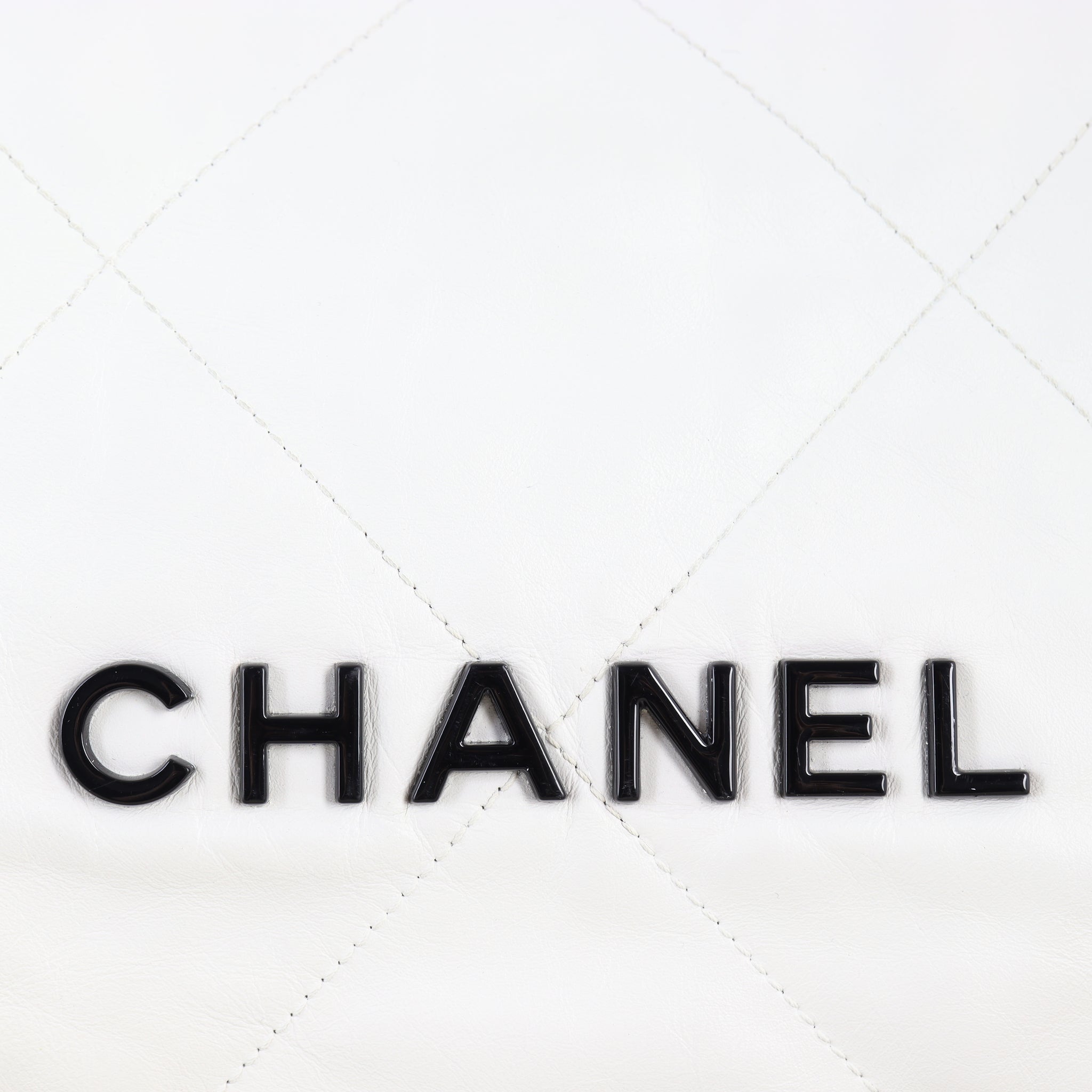 Chanel 22 Hobo Small