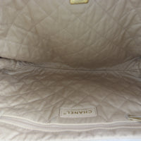 Chanel 22 Hobo Small