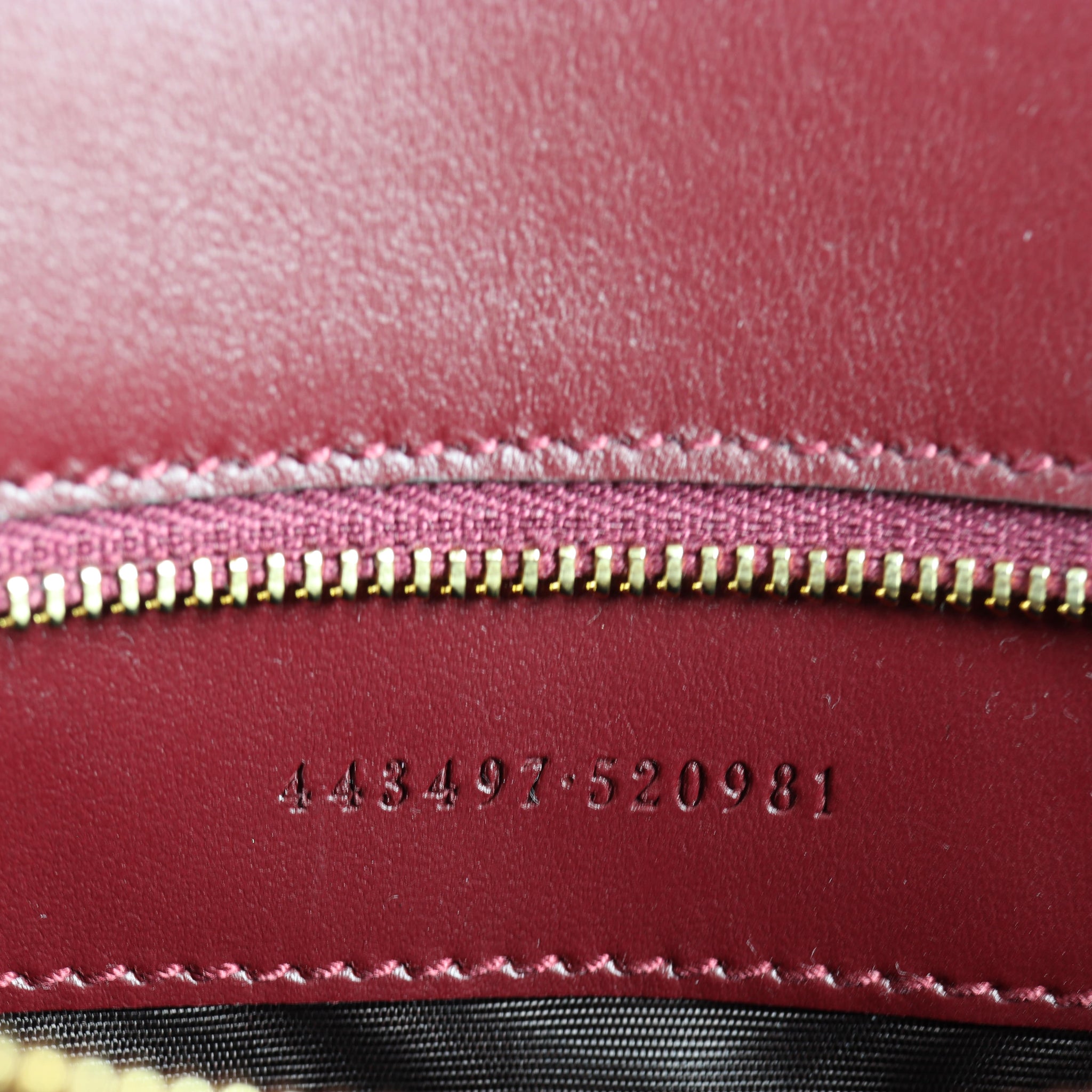 Gucci GG Marmont Matelasse Medium Shoulder Bag