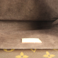Louis Vuitton Pochette Metis Monogram