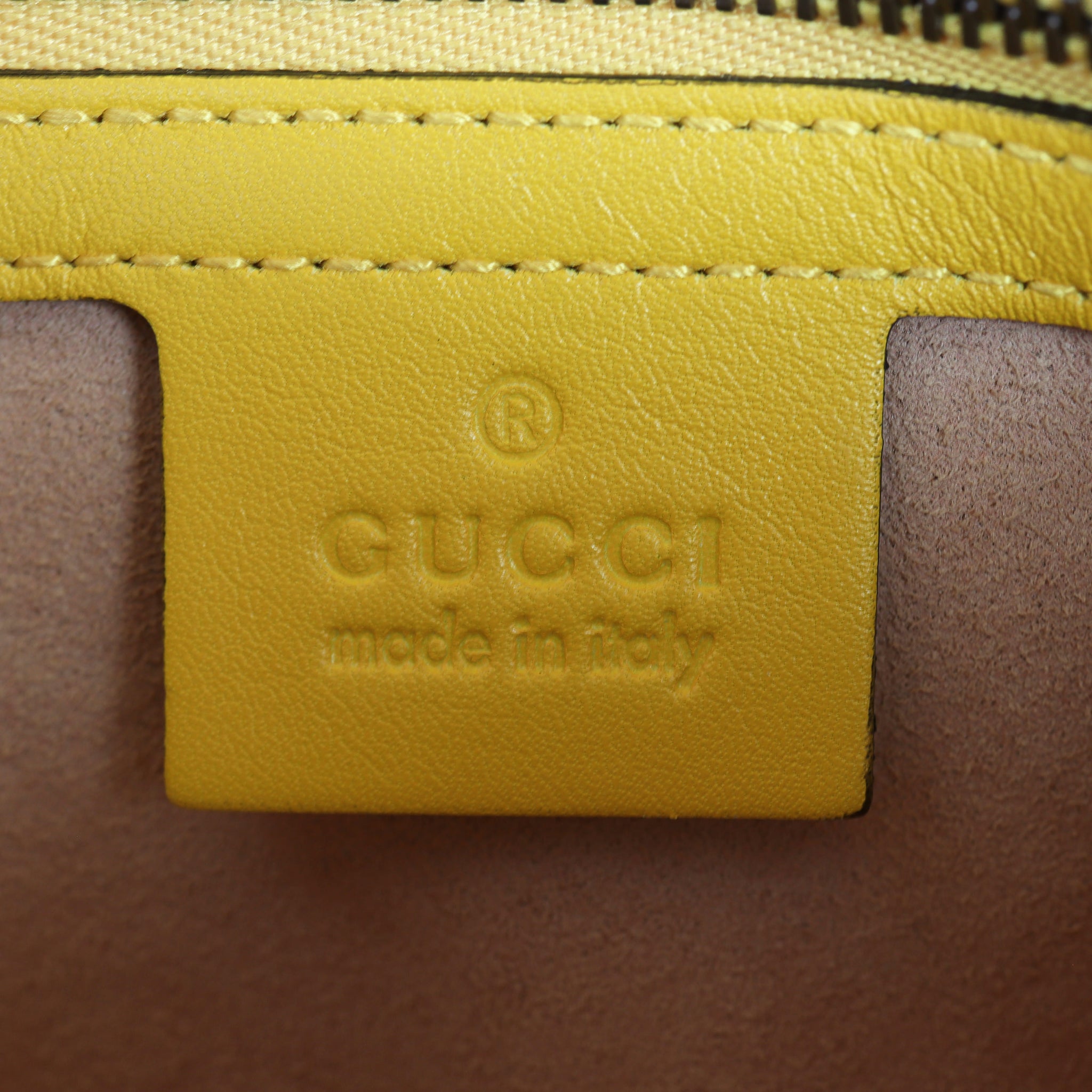 Gucci GG Marmont Matelasse Medium Shoulder Bag