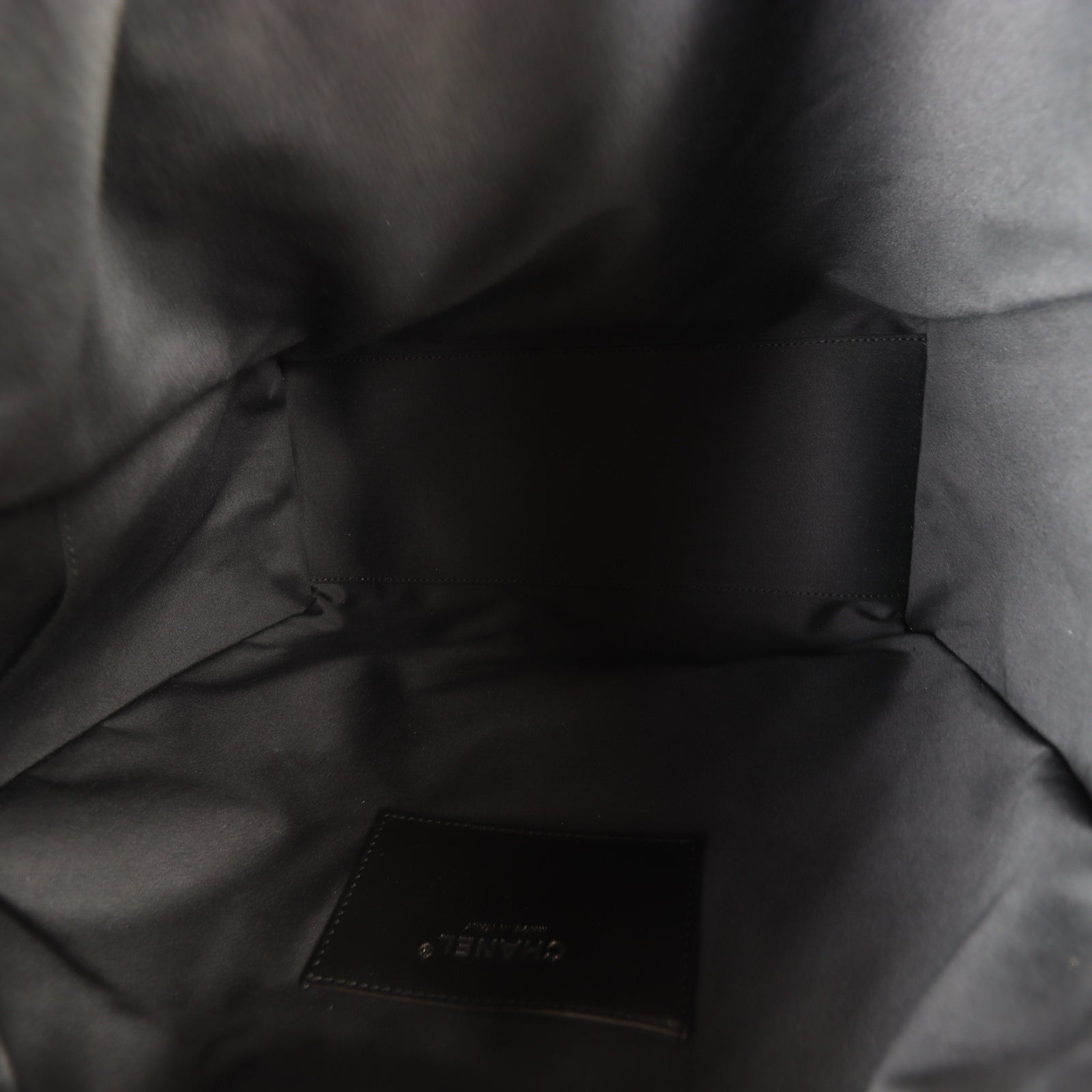 Chanel 25 Hobo Medium