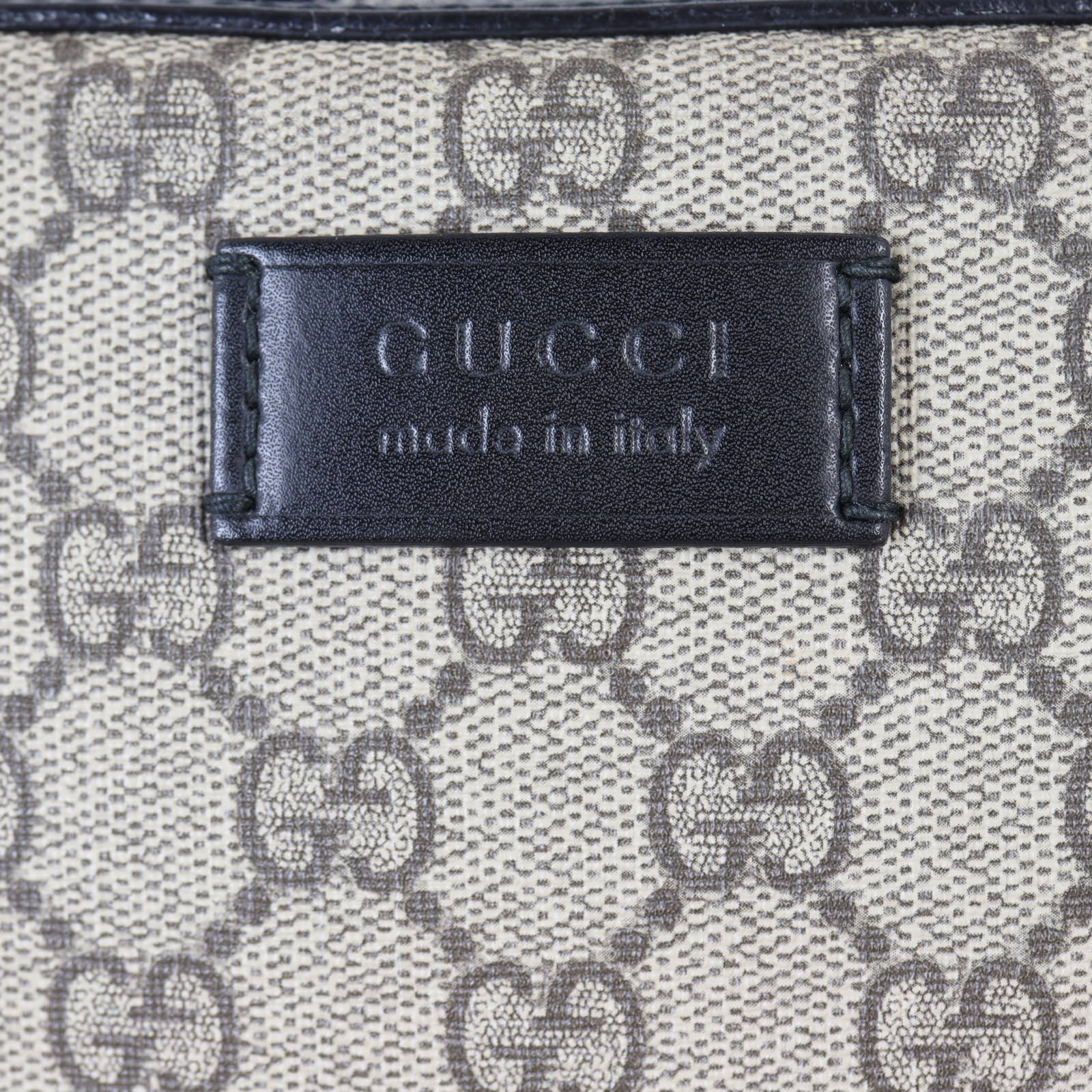 Gucci GG Supreme Camera Bag