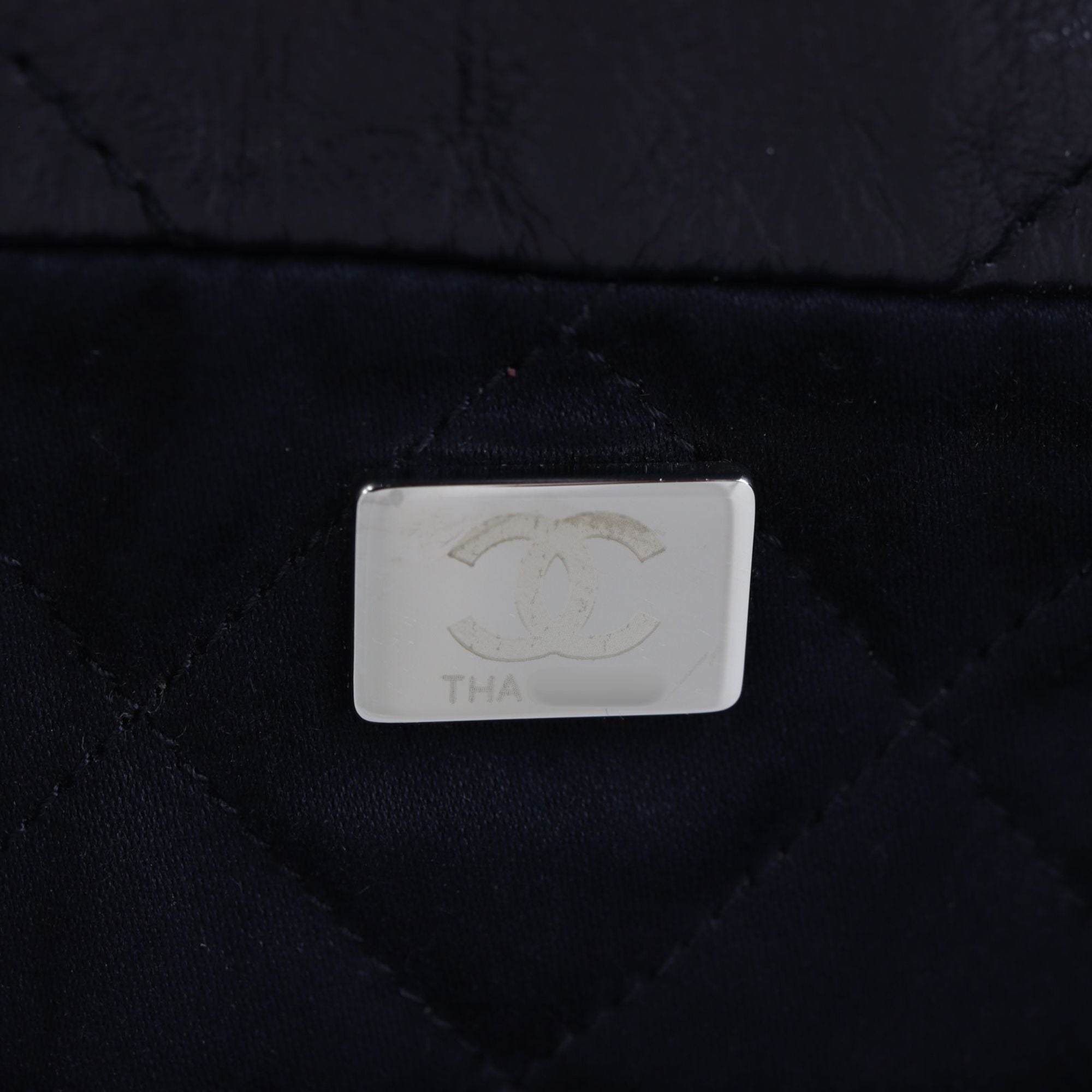 Chanel 22 Hobo Small
