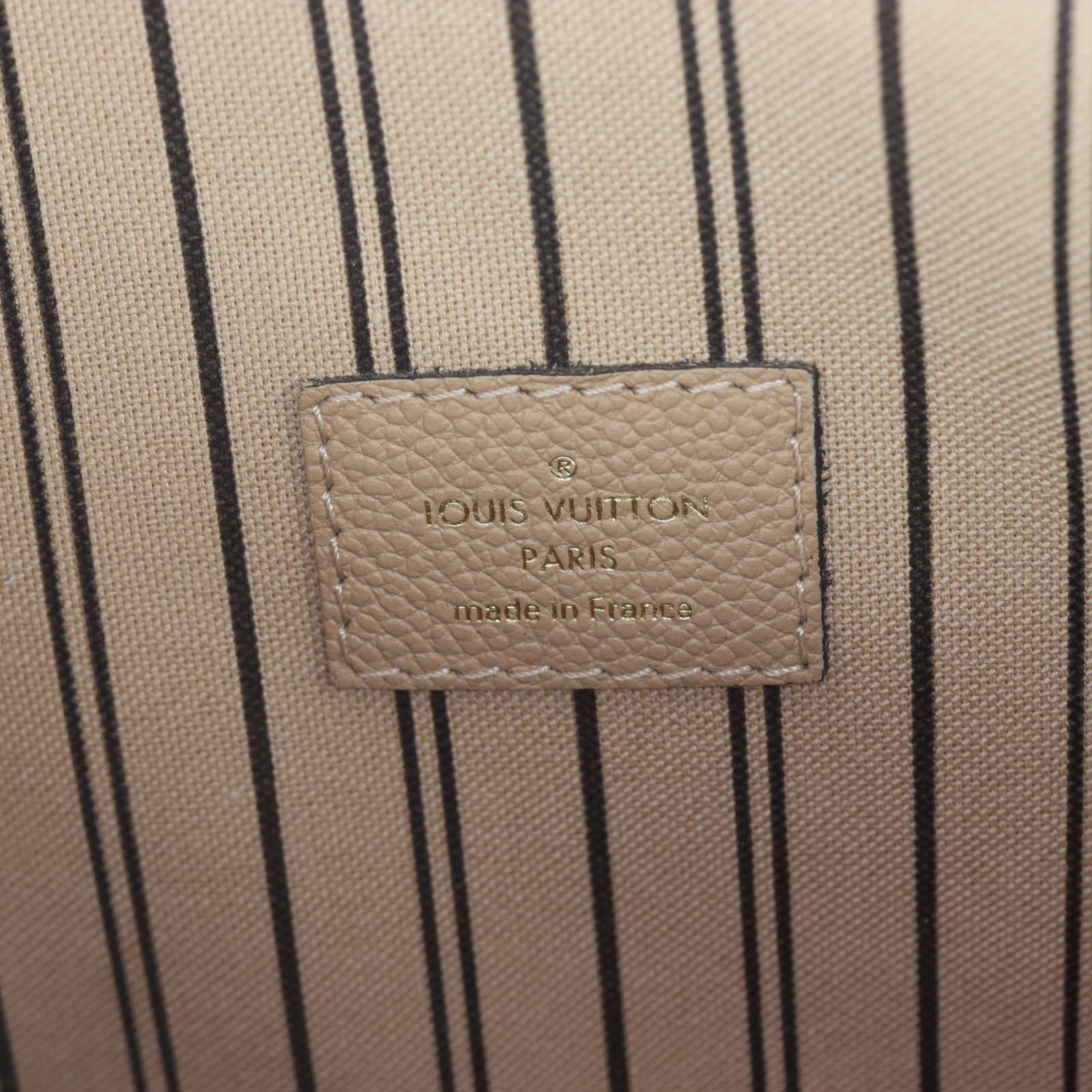 Louis Vuitton Pochette Metis Monogram Empreinte