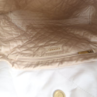 Chanel 22 Hobo Medium