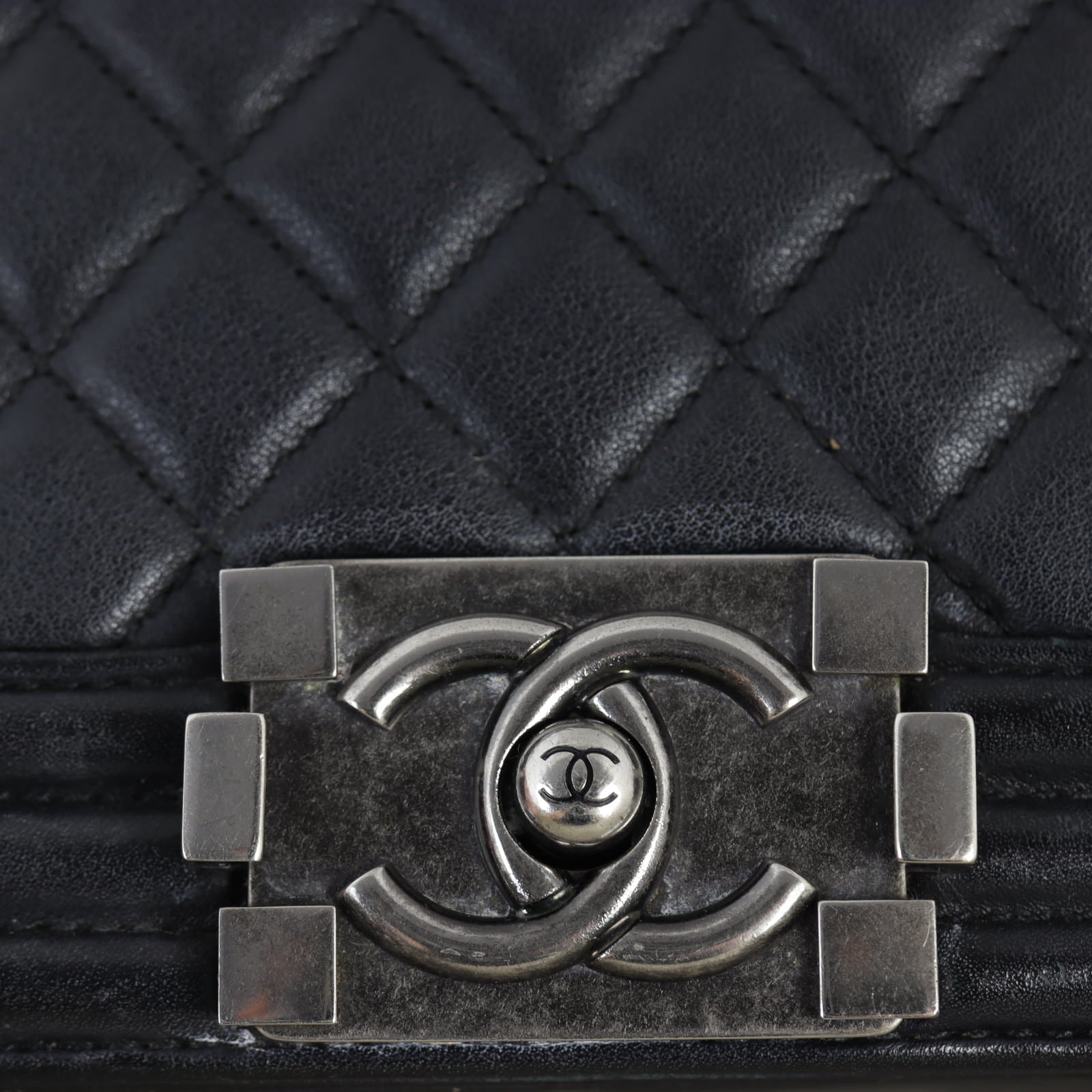 Chanel Boy Old Medium
