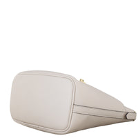 Louis Vuitton Lock & Walk