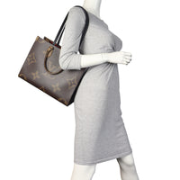 Louis Vuitton OnTheGo MM Monogram Giant Reverse