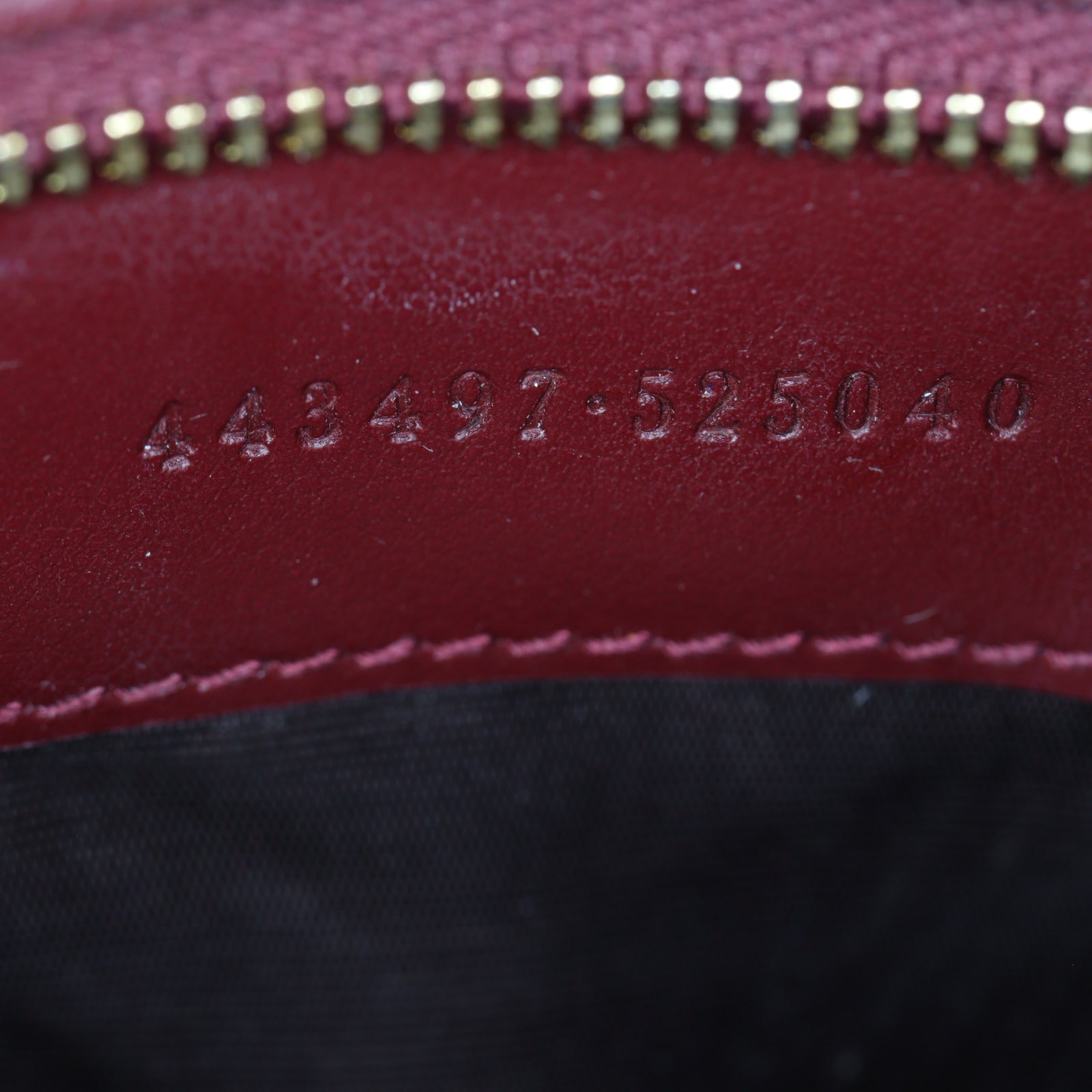 Gucci GG Marmont Matelasse Medium Shoulder Bag