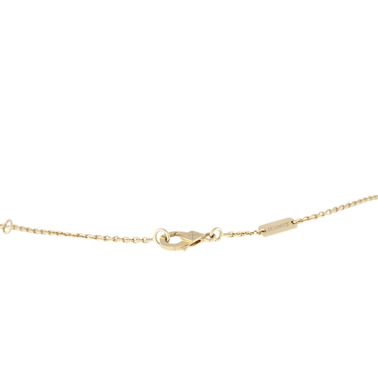 Van Cleef & Arpels Vintage Alhambra Onyx 18k Yellow Gold Pendant Necklace