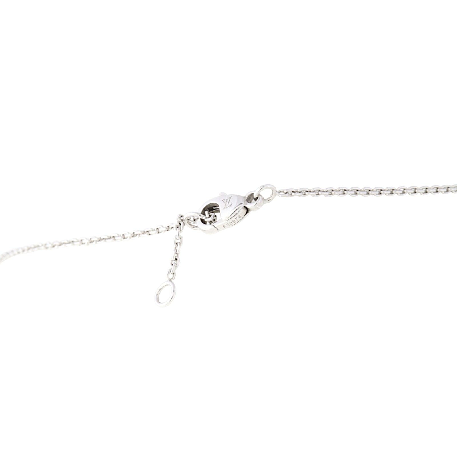 Louis Vuitton Idylle Blossom Diamond 18k White Gold Pendant Necklace