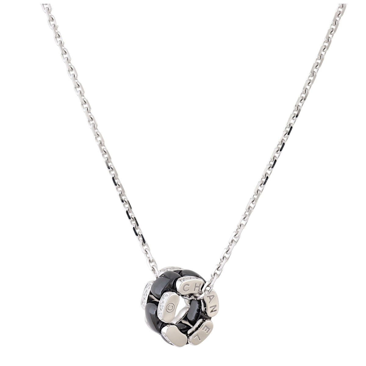 Chanel Ultra Diamond 18k White Gold Ceramic Necklace