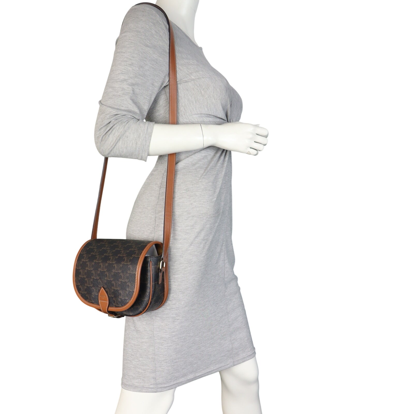Celine Folco Medium Bag Triomphe_IMG_5940.jpeg