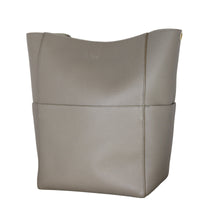 Celine Seau Sangle Bucket Bag_IMG_5561.jpeg