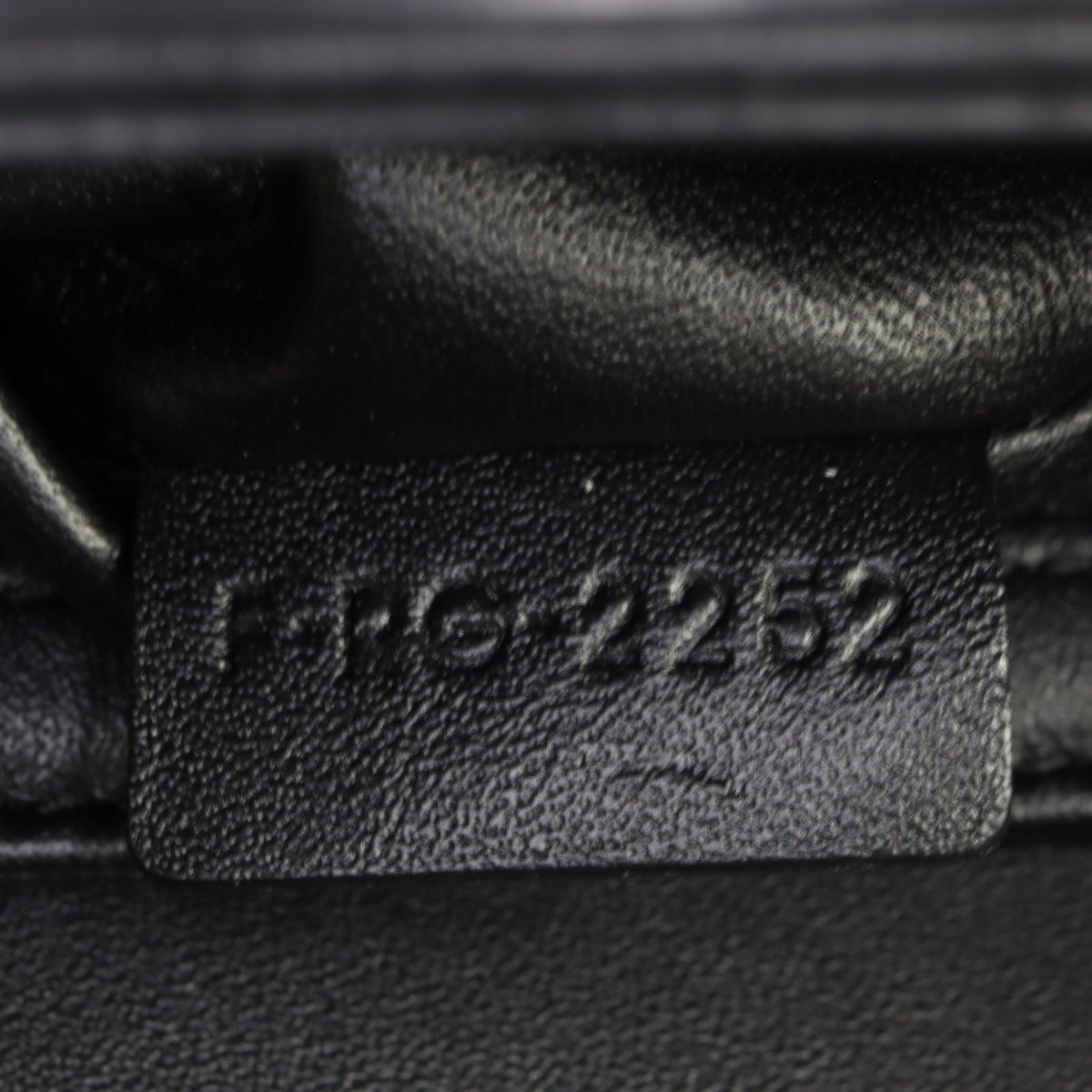 Celine Teen Triomphe Crossbody_IMG_9973.jpg