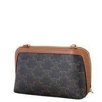 Celine Triomphe Clutch on Chain_IMG_1860.jpeg
