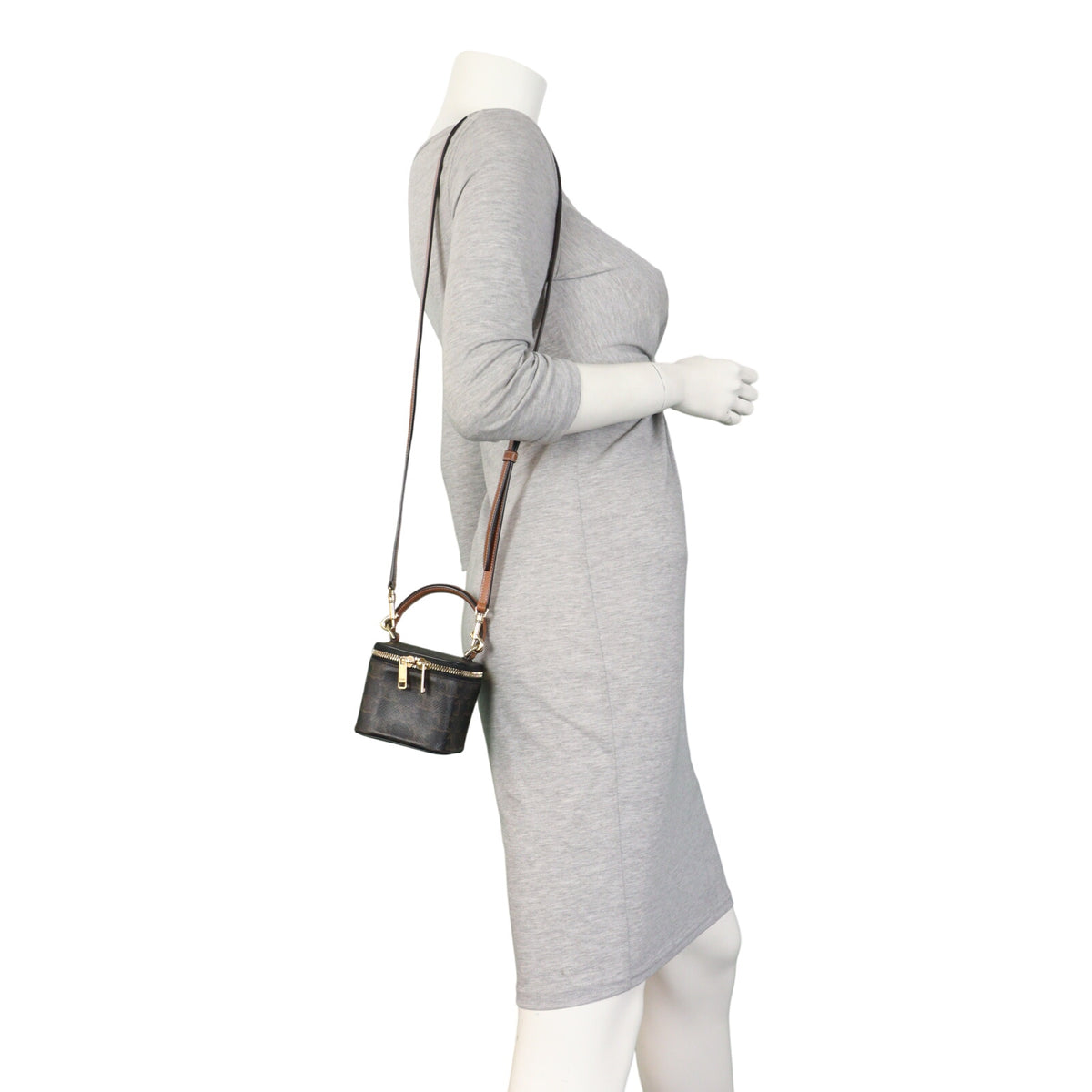 Celine Triomphe Top Handle Vanity Case Mini_IMG_1638.jpeg